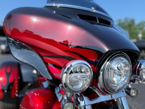2022 Harley-Davidson CVO Tri Glide® 8