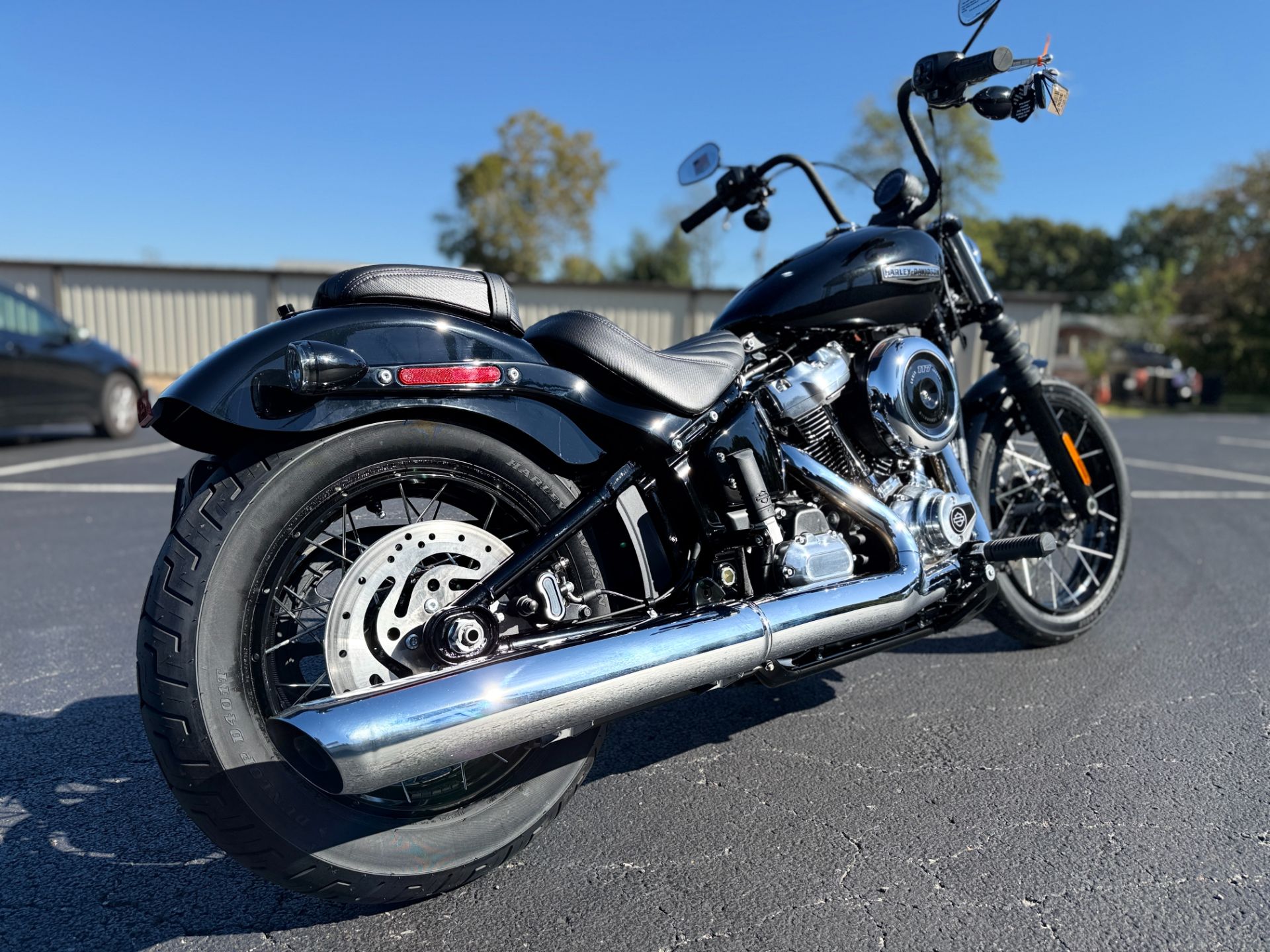 2025 Harley-Davidson Street Bob® 4
