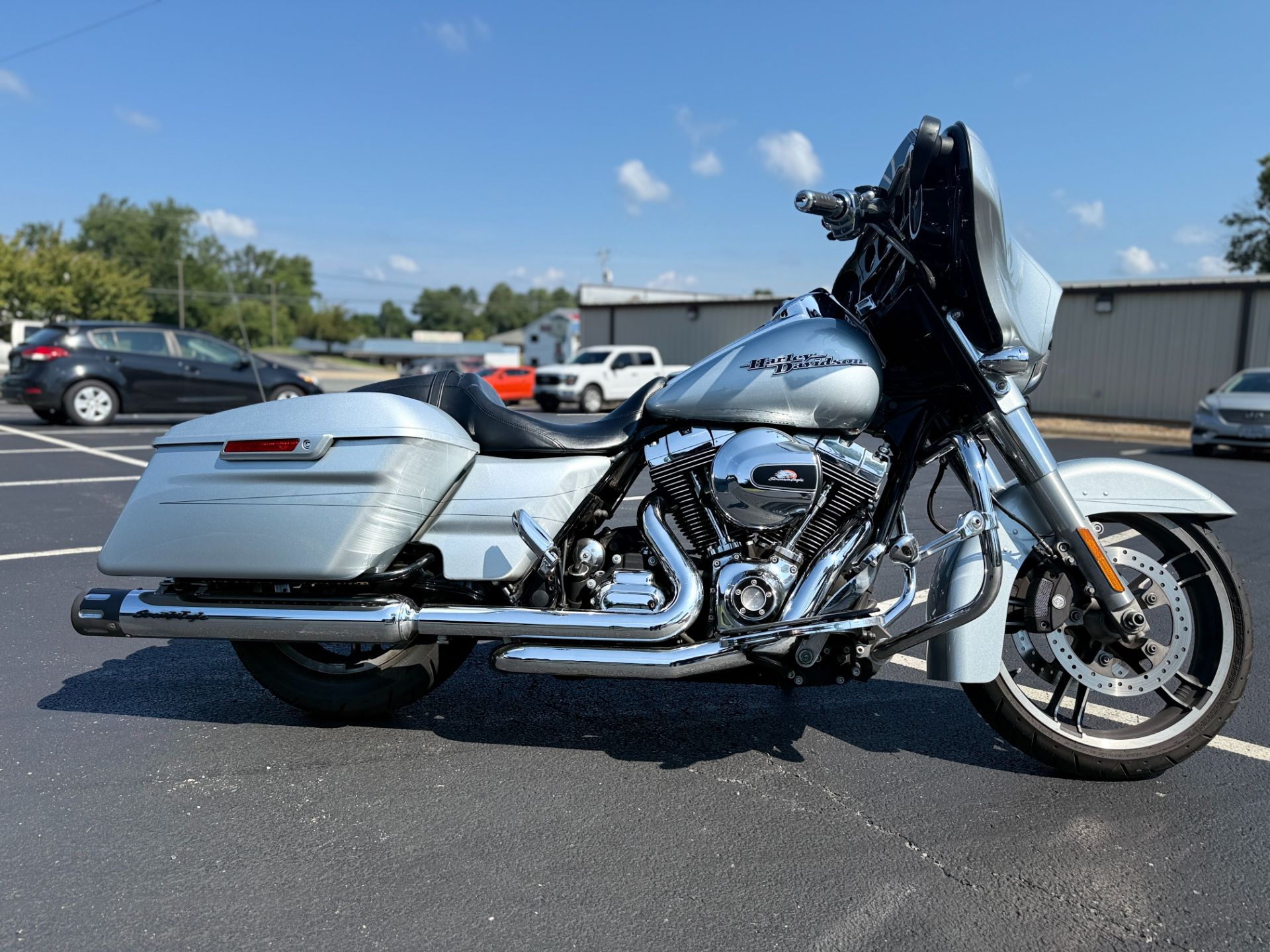 Used 2015 Harley-Davidson Street Glide® Special Brilliant Silver
