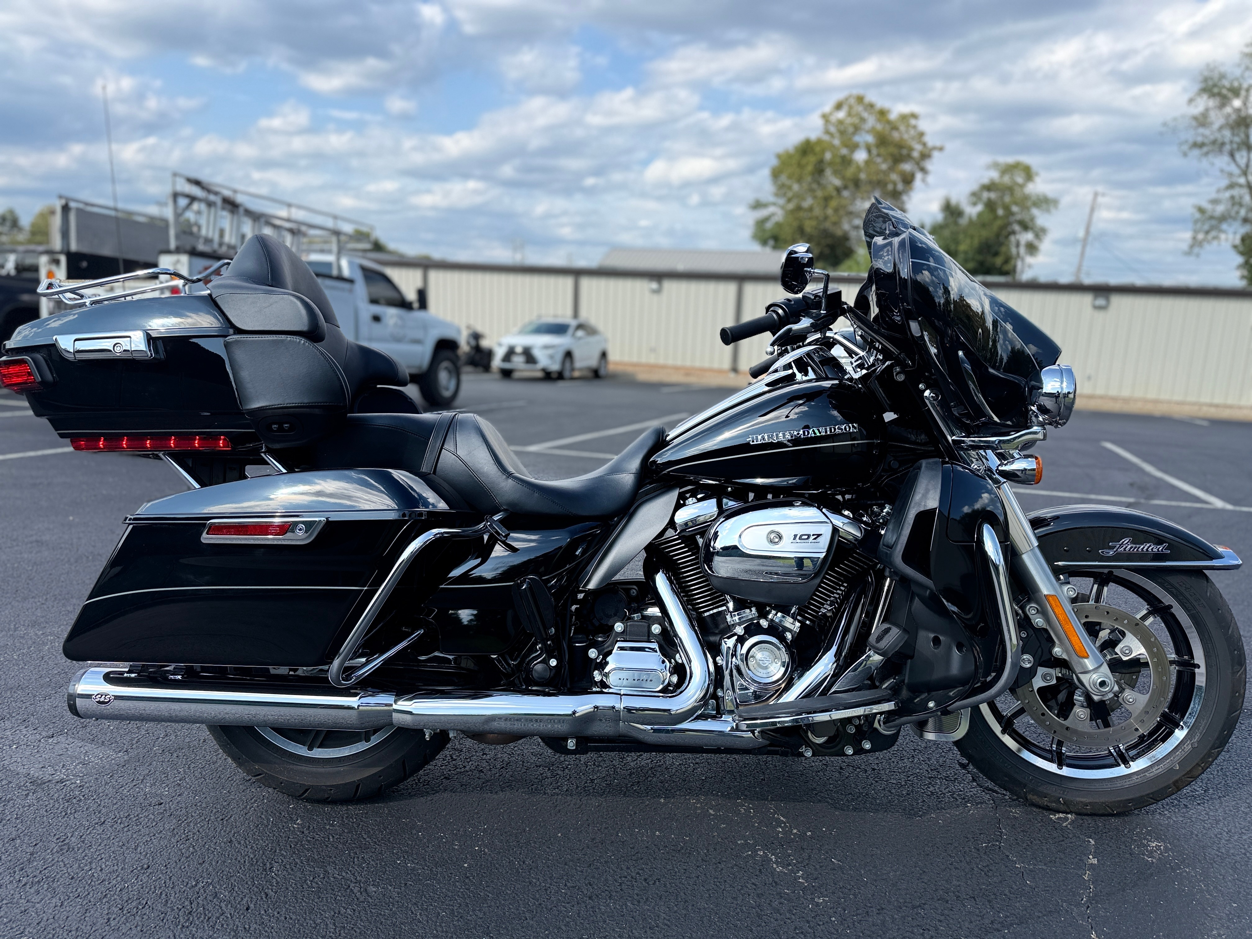 2017 Ultra Limited Low