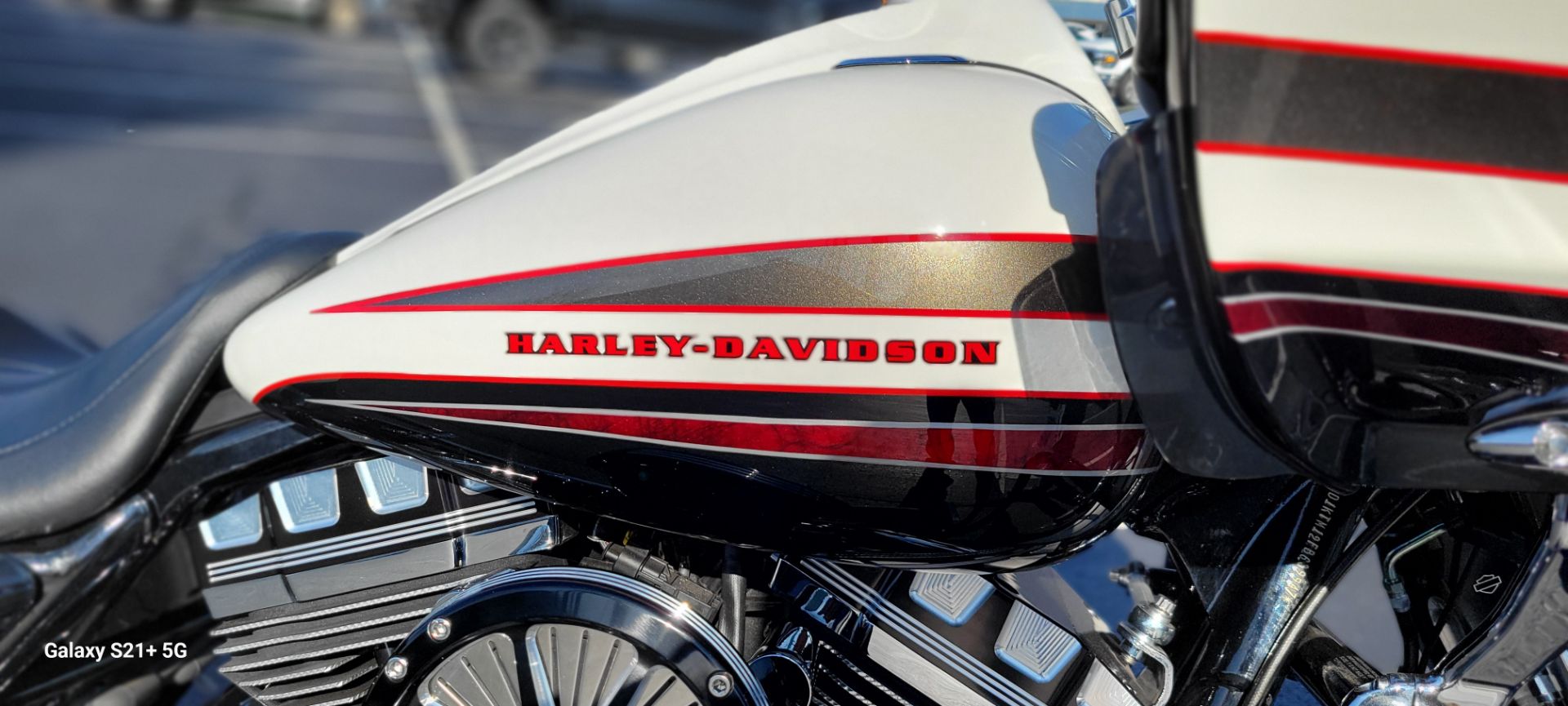 2015 Harley-Davidson Road Glide® Special 4