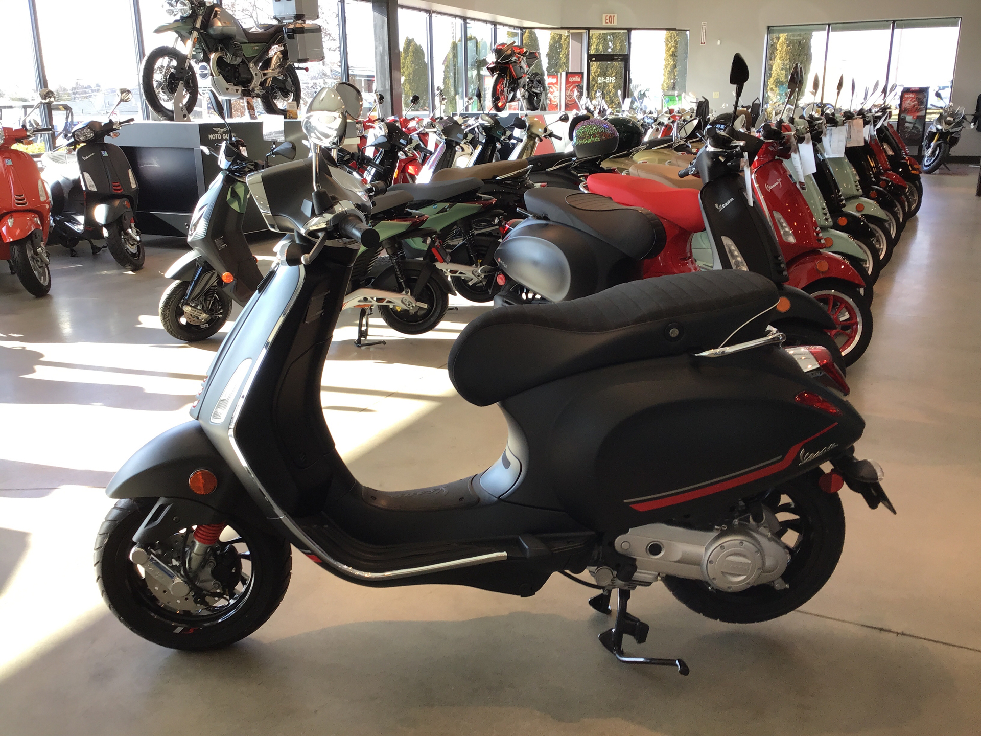 3M™ 2080 Gloss Black Scooter Wraps | Moped Vinyl Wraps – Rvinyl, image size:1920x1440