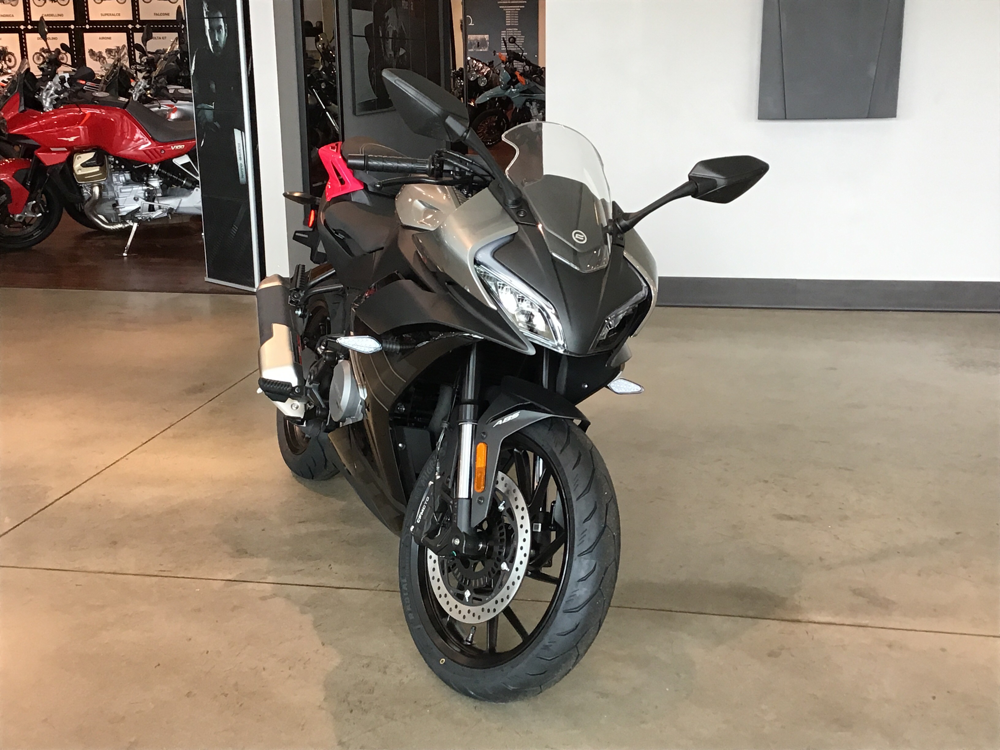 2026  300SS 7