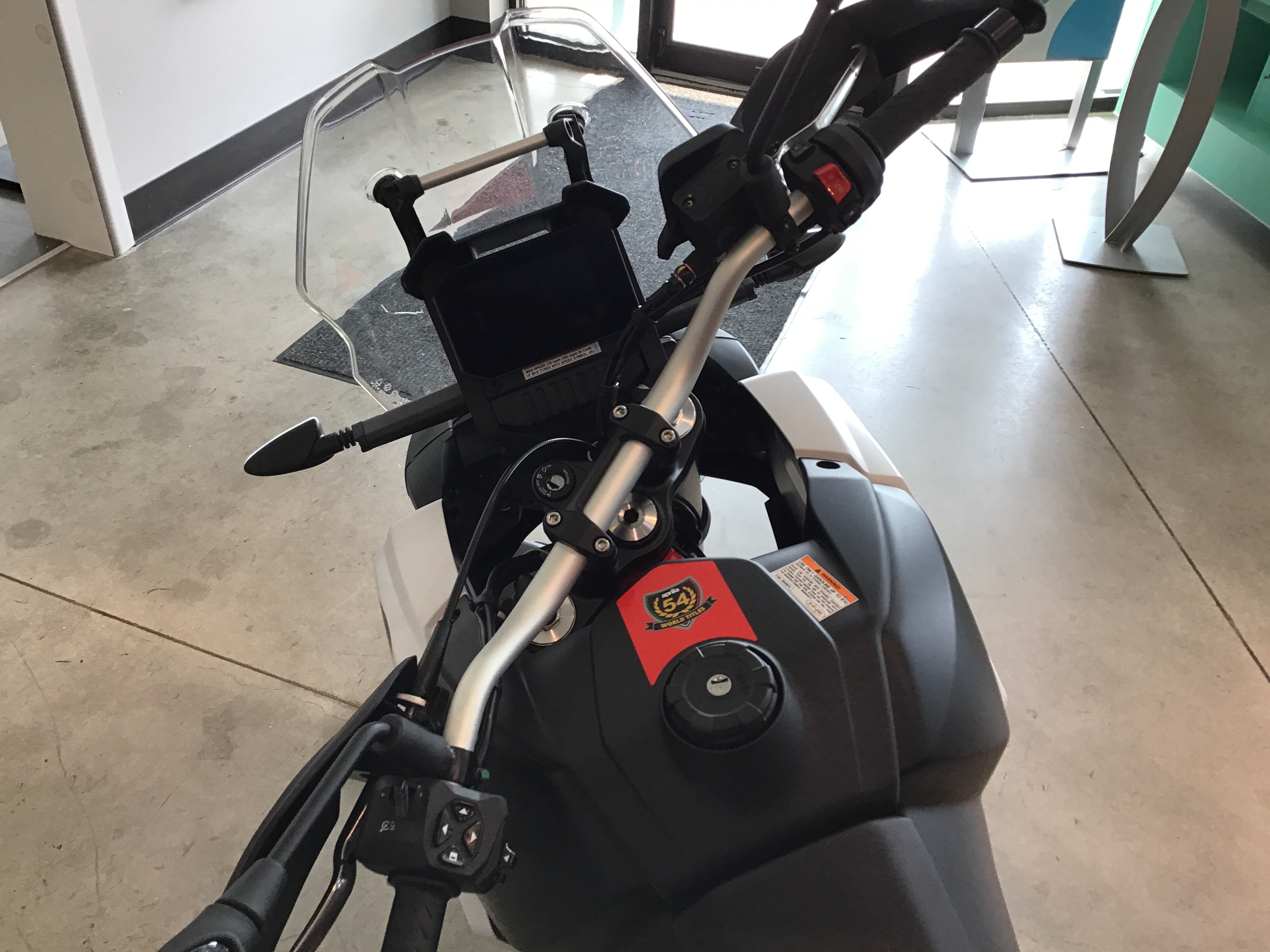 2026 Aprilia Tuareg 660 8