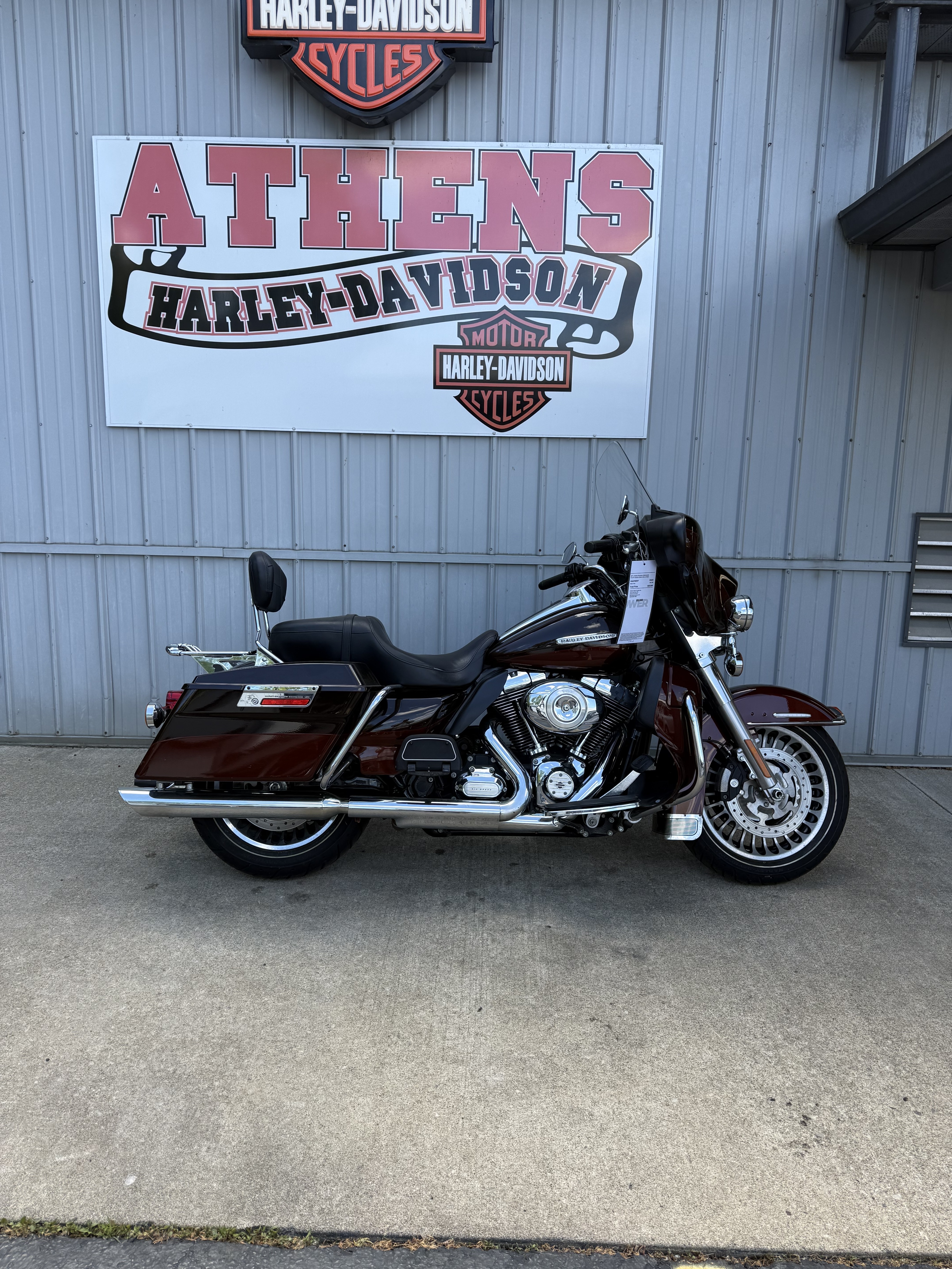2011 Harley-Davidson Electra Glide® Ultra Limited 1