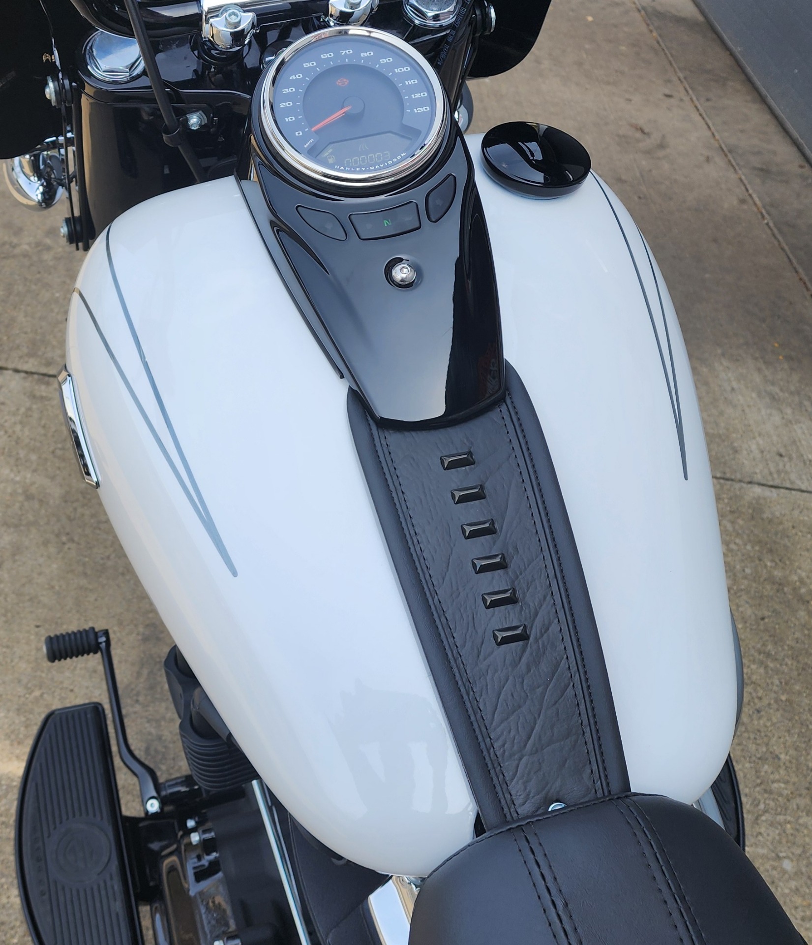 2025 Harley-Davidson Heritage Classic 6
