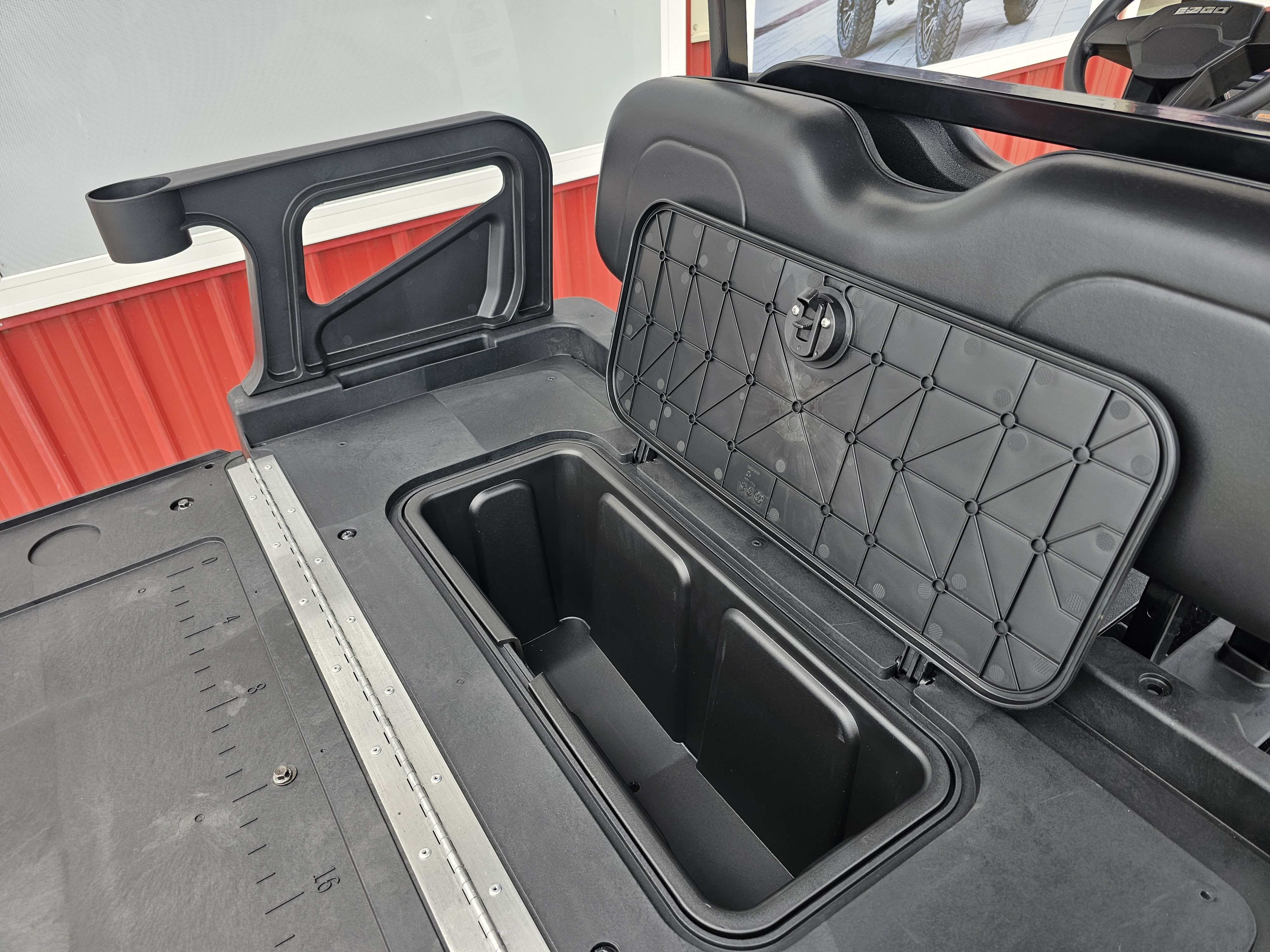 2027  RXV 4 Valor S+ 13.5-hp Gas 6