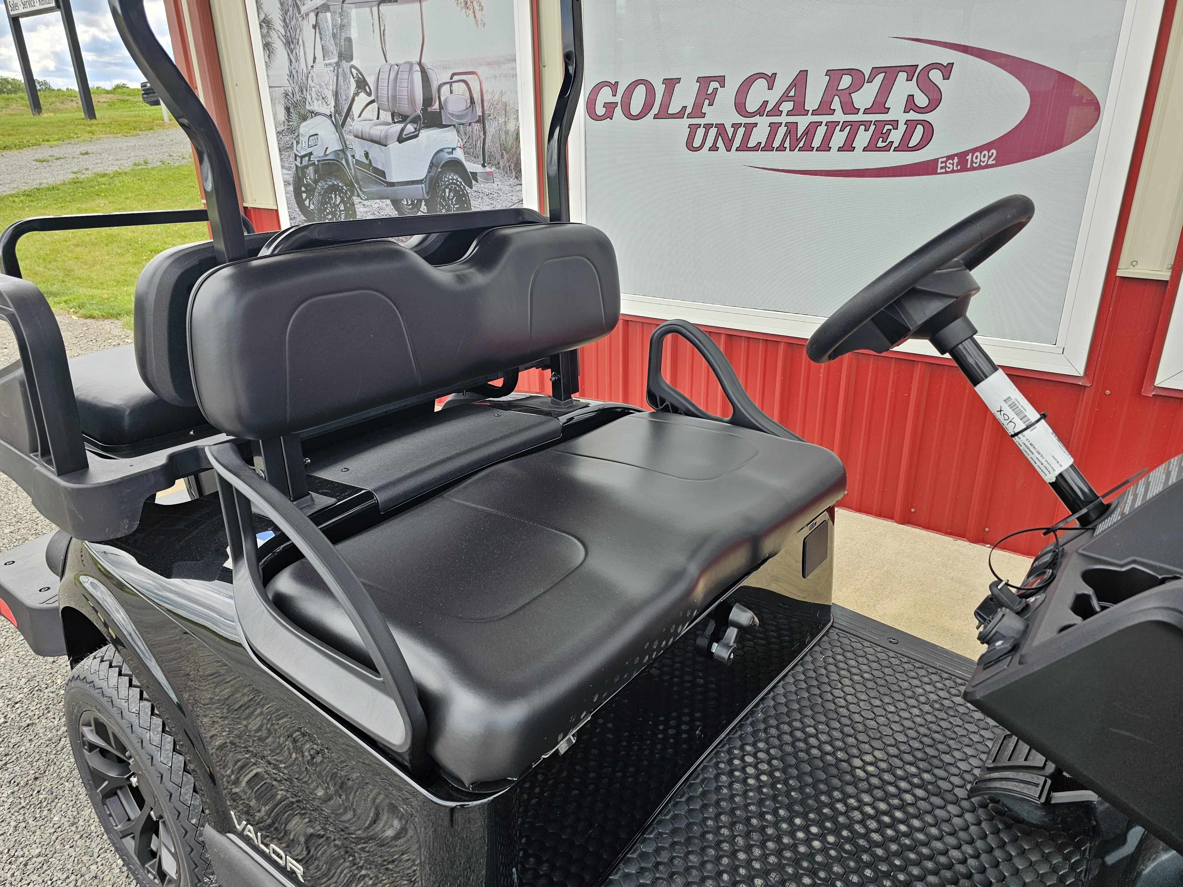 2027  RXV 4 Valor S+ 13.5-hp Gas 8