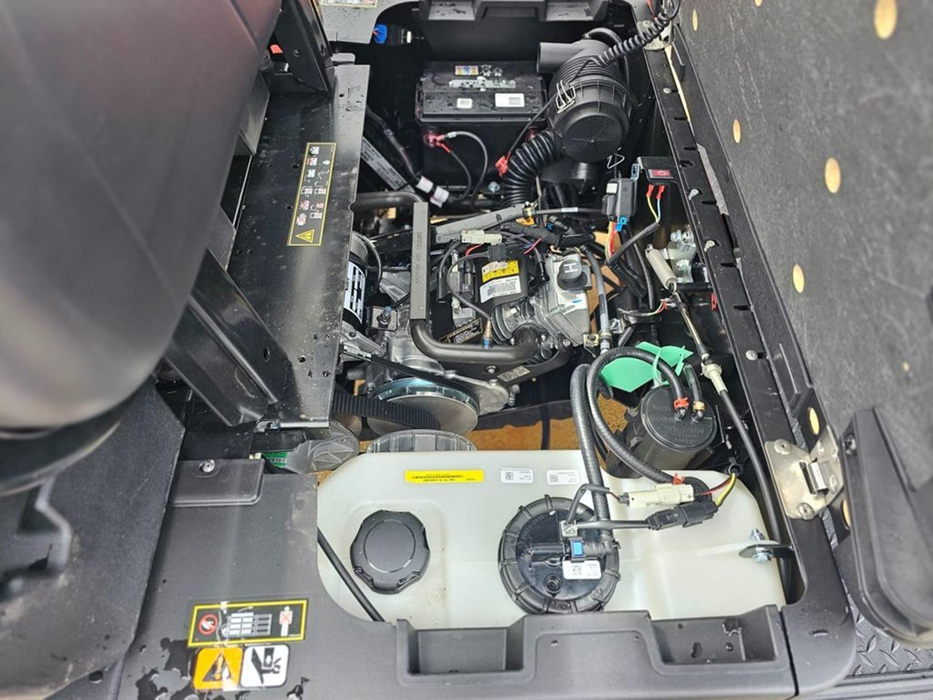 2024 Cushman Hauler 800X EFI Gas in Slippery Rock, Pennsylvania - Photo 7