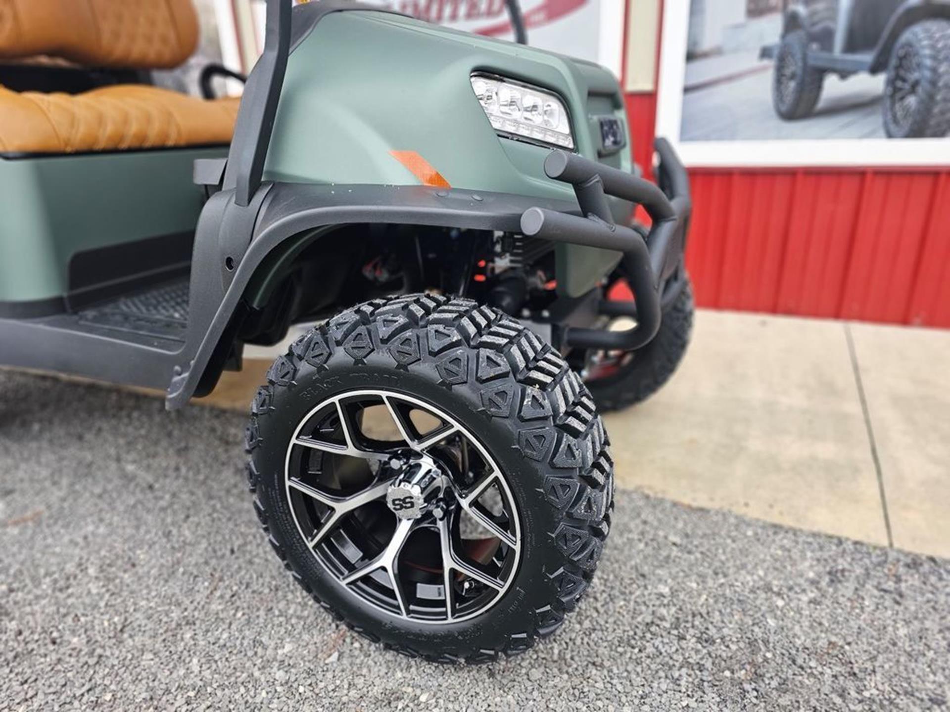 2025 Club Car Onward Lifted 4 Passenger HP Lithium in Slippery Rock, Pennsylvania - Photo 8