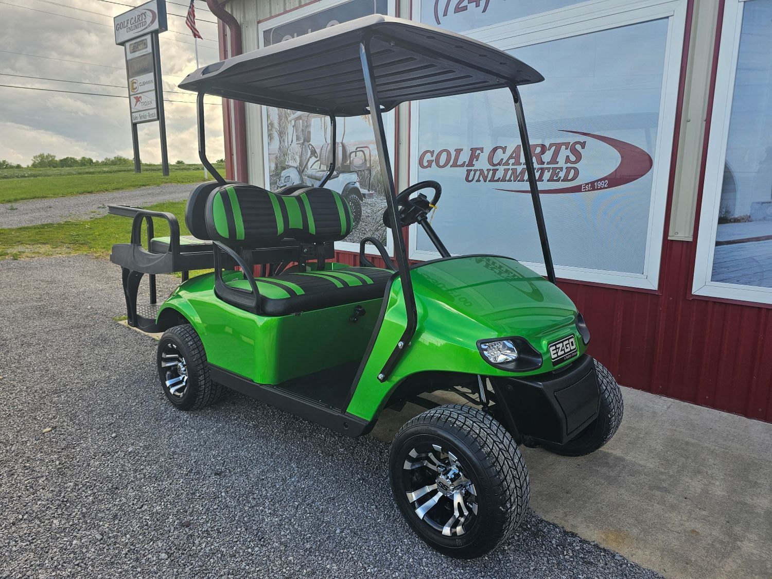 Used 2020 E-Z-GO TXT Valor Gasoline, Slippery Rock PA | Specs