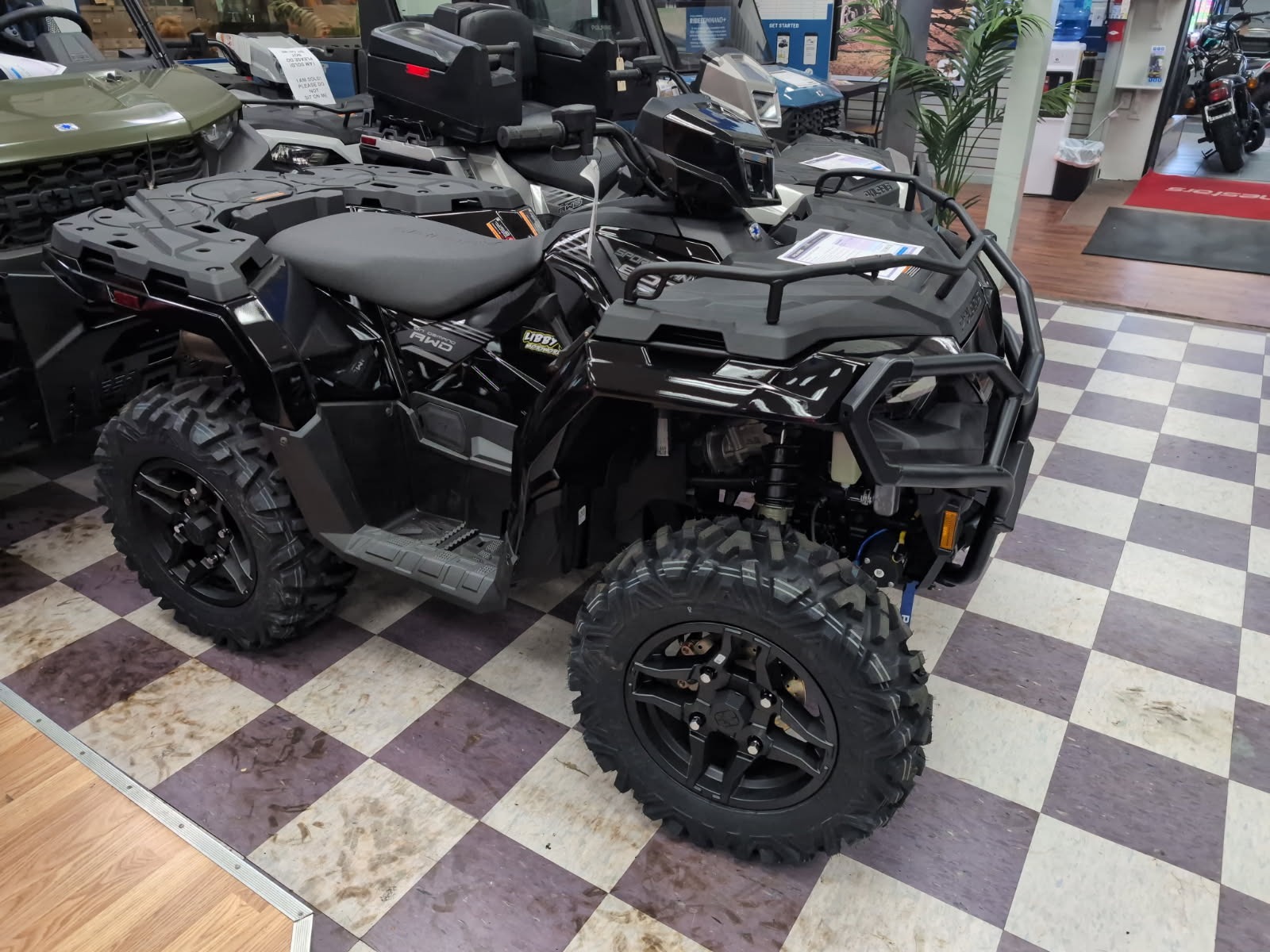 2027 Polaris Sportsman 600 Trail 1