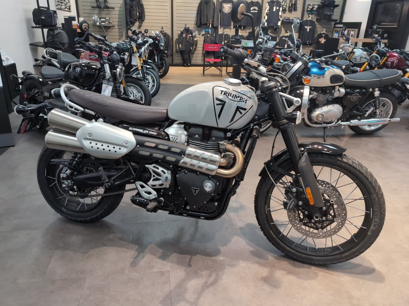 2025 Triumph Scrambler 1200 X 1