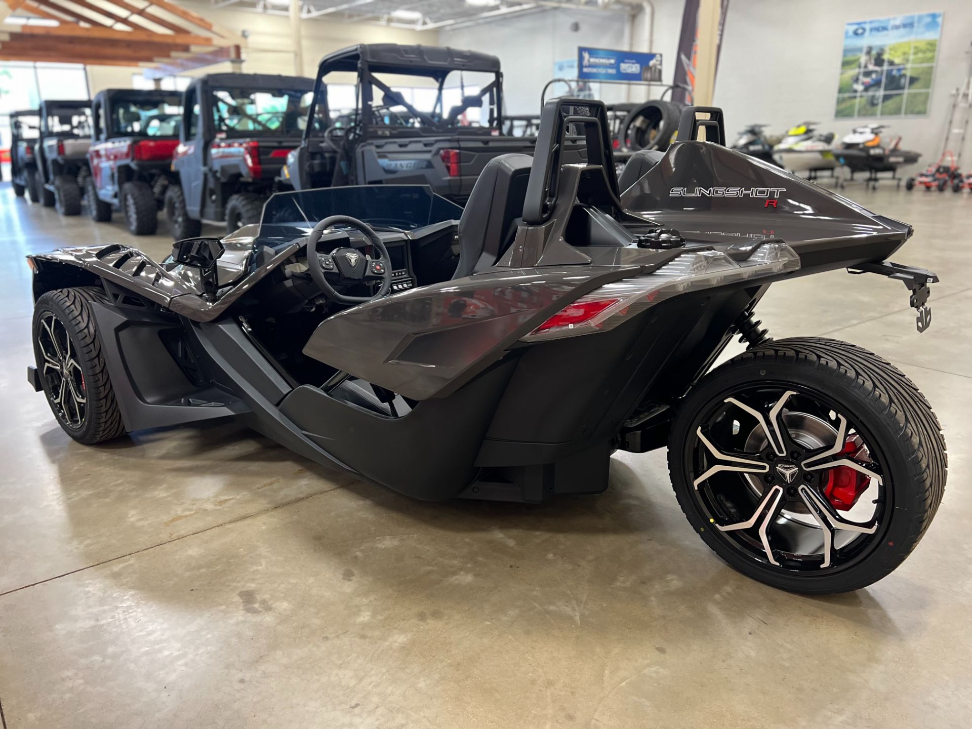2025 Slingshot Slingshot R - AutoDrive in Findlay, Ohio - Photo 6