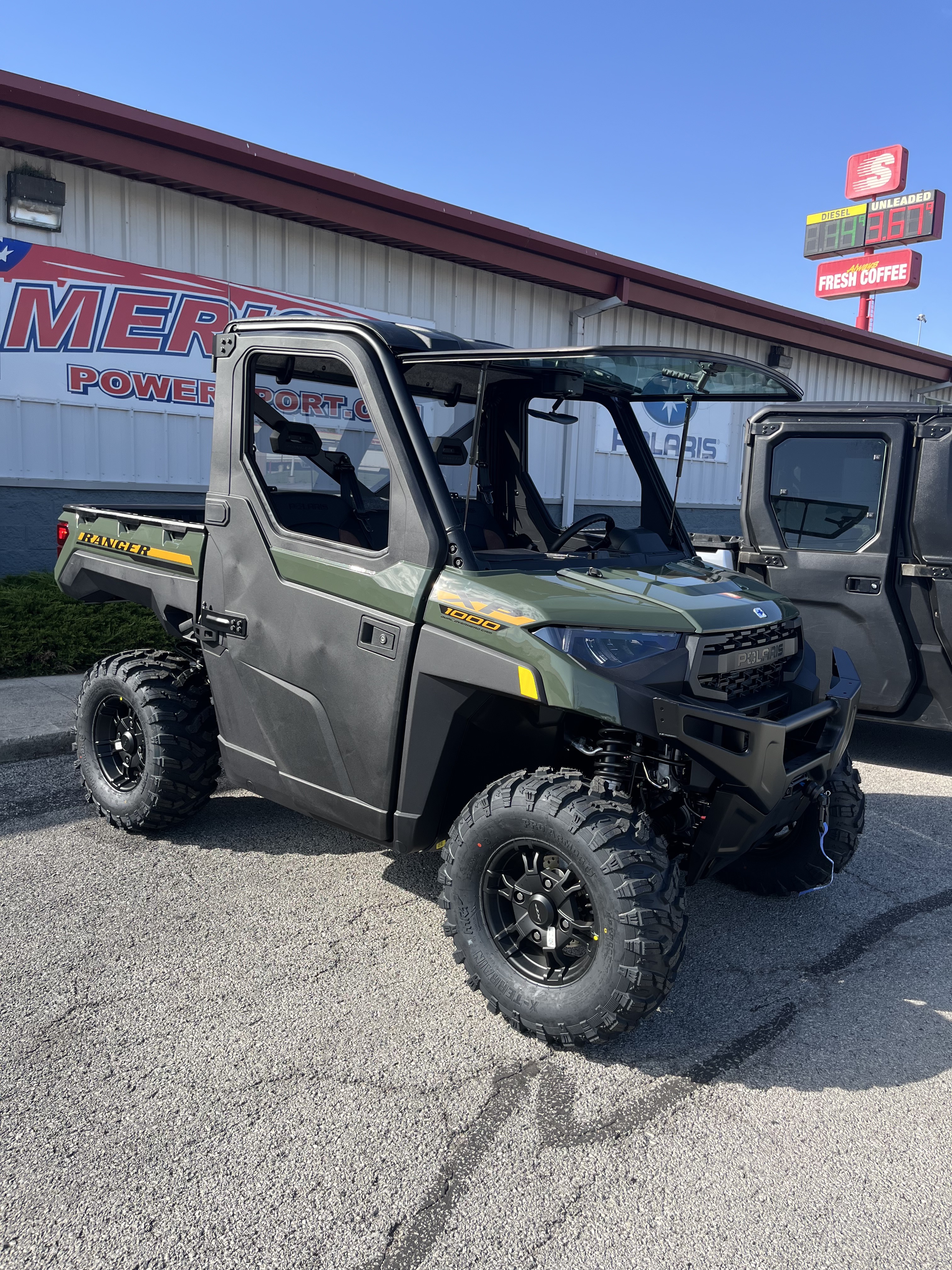 2027 Polaris Ranger photo 3