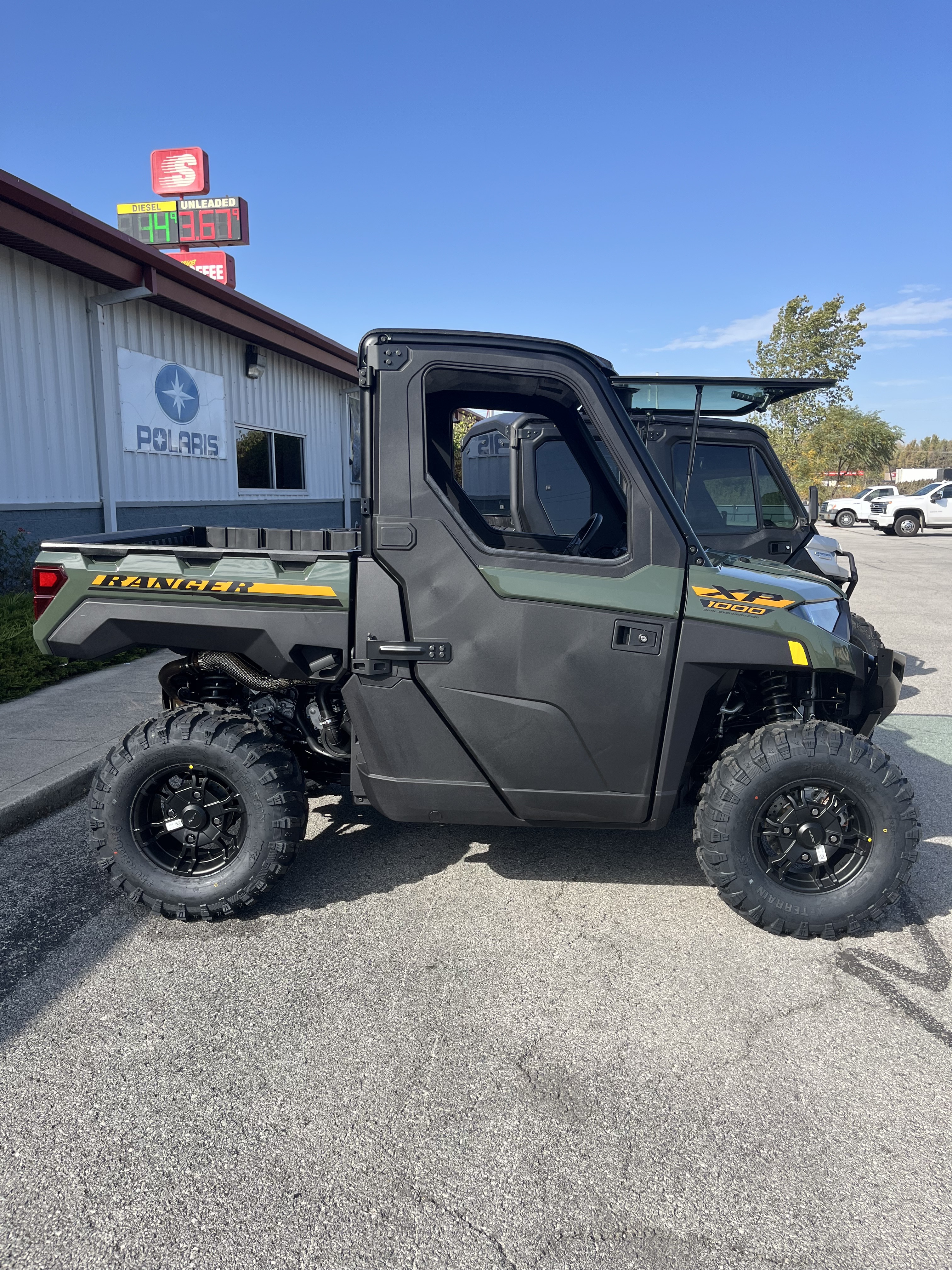 2027 Polaris Ranger photo 4