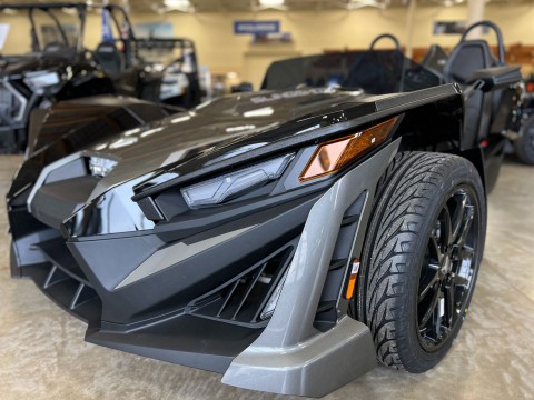 2025 Slingshot Slingshot SLR - AutoDrive in Findlay, Ohio - Photo 2
