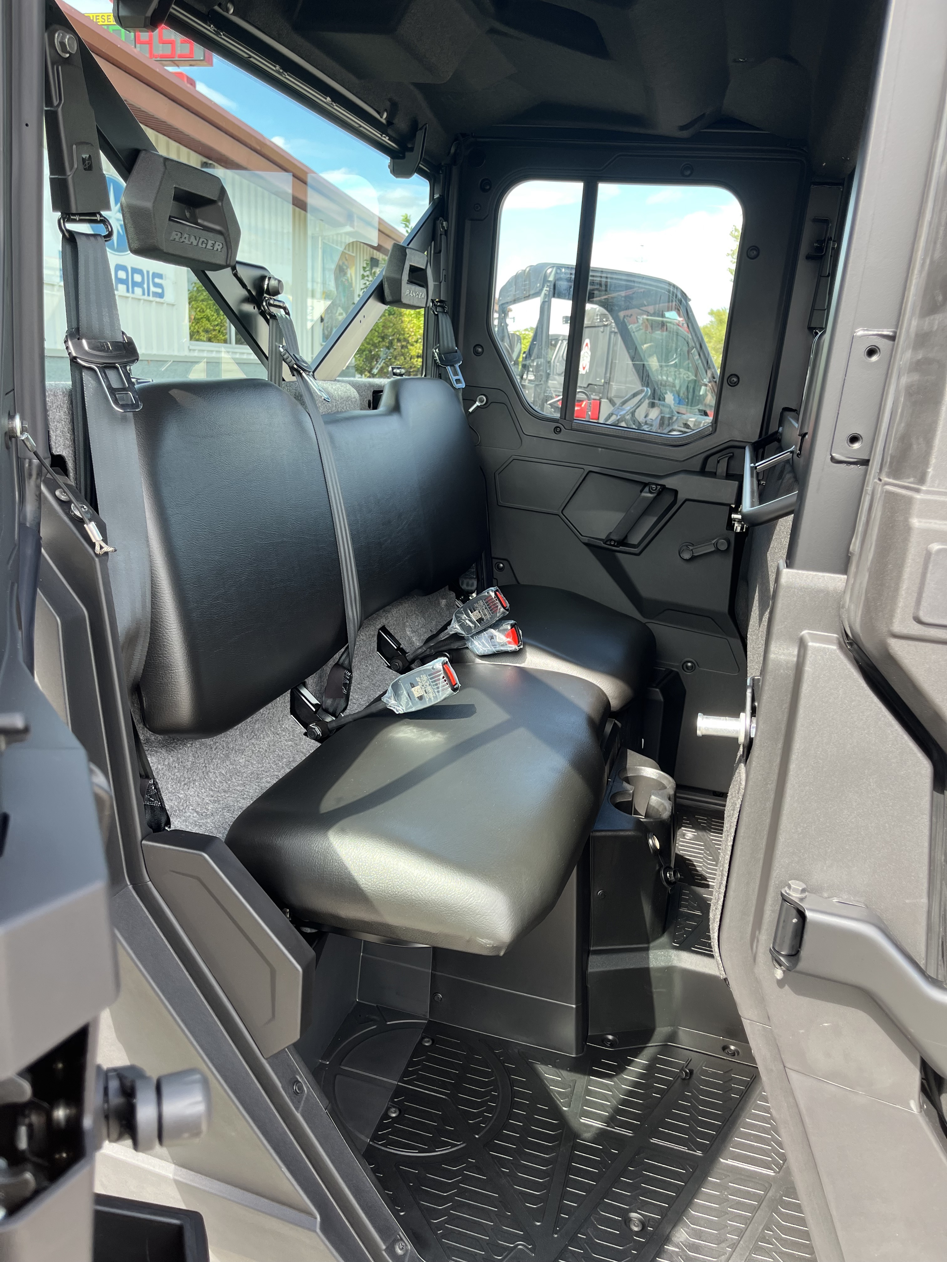 2027 Polaris Ranger photo 5
