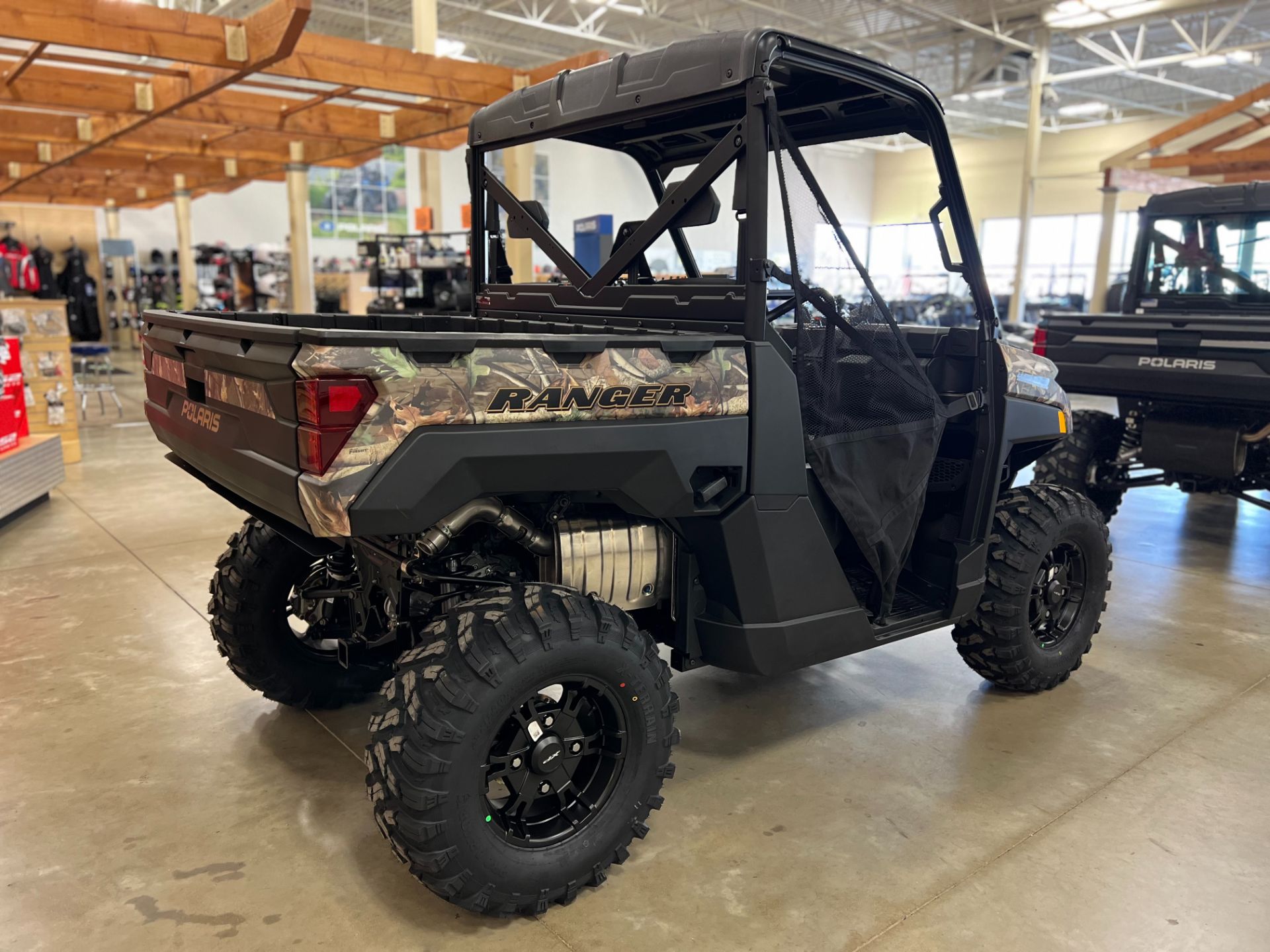 2026 Polaris Ranger XP 1000 Premium in Findlay, Ohio - Photo 9
