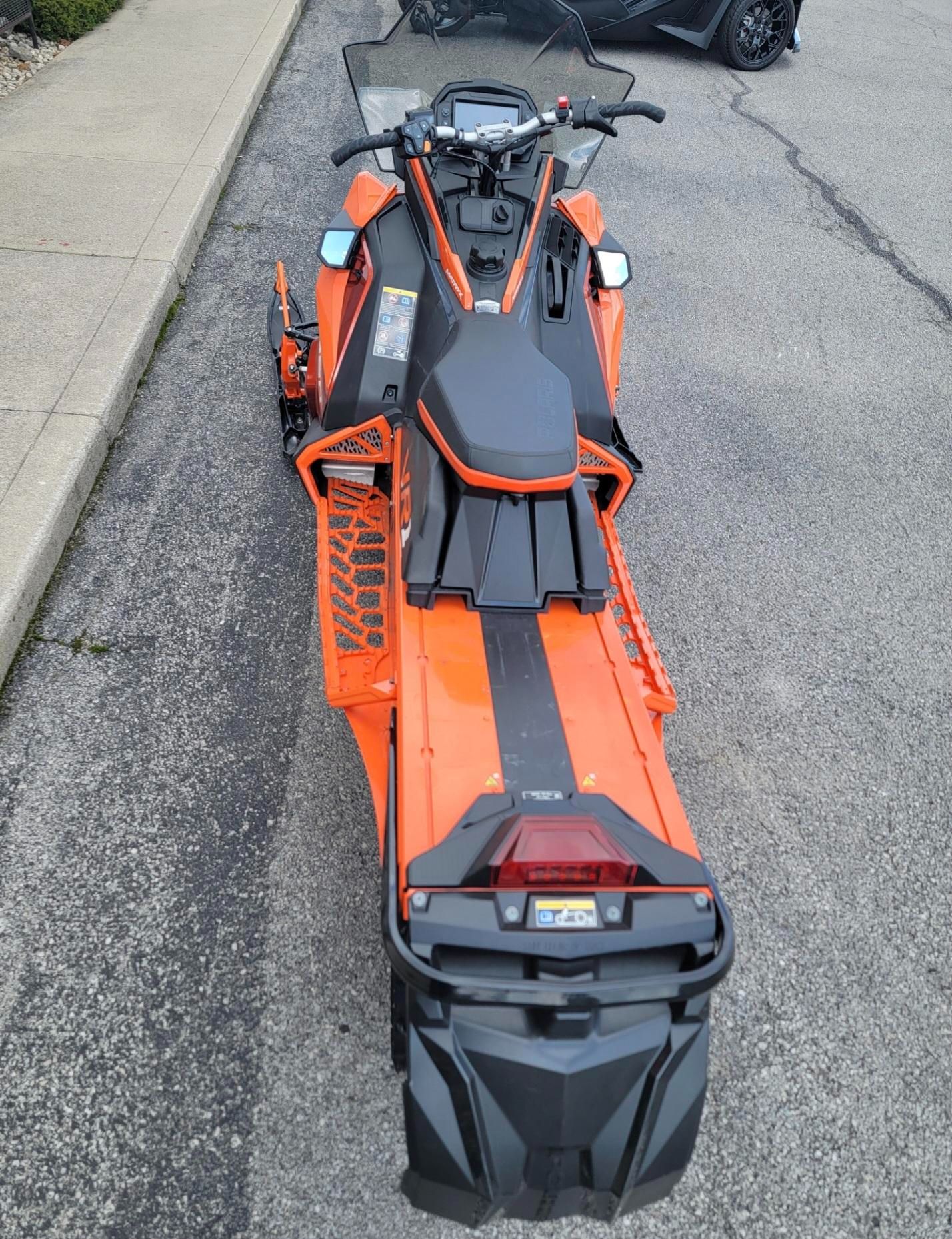 2024 Polaris 850 Indy VR1 137 SC ES in Findlay, Ohio - Photo 4