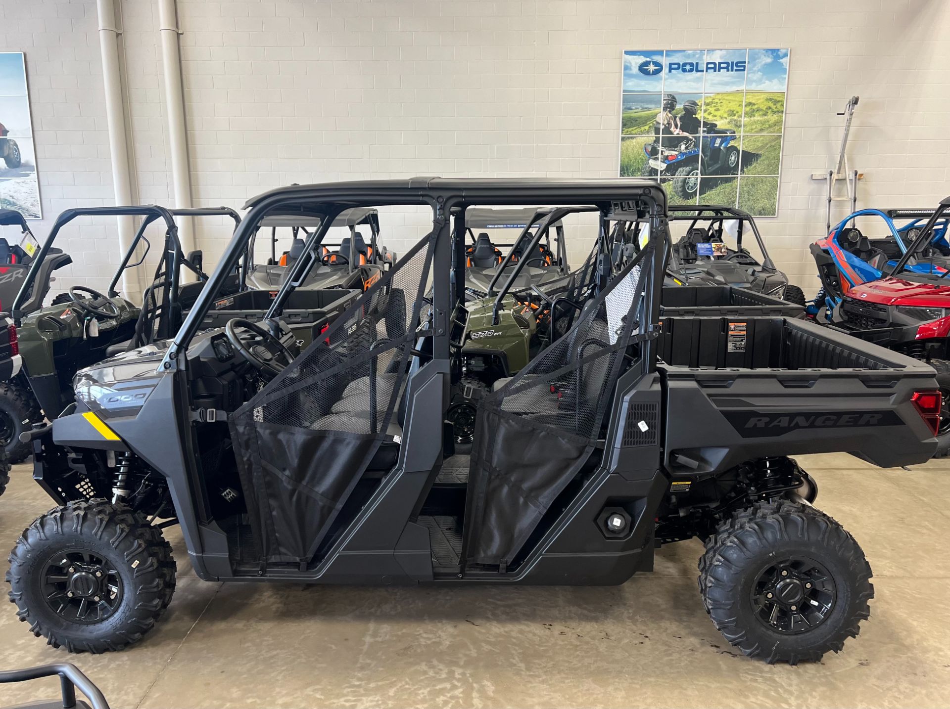 2026 Polaris Ranger Crew 1000 Premium in Findlay, Ohio - Photo 2