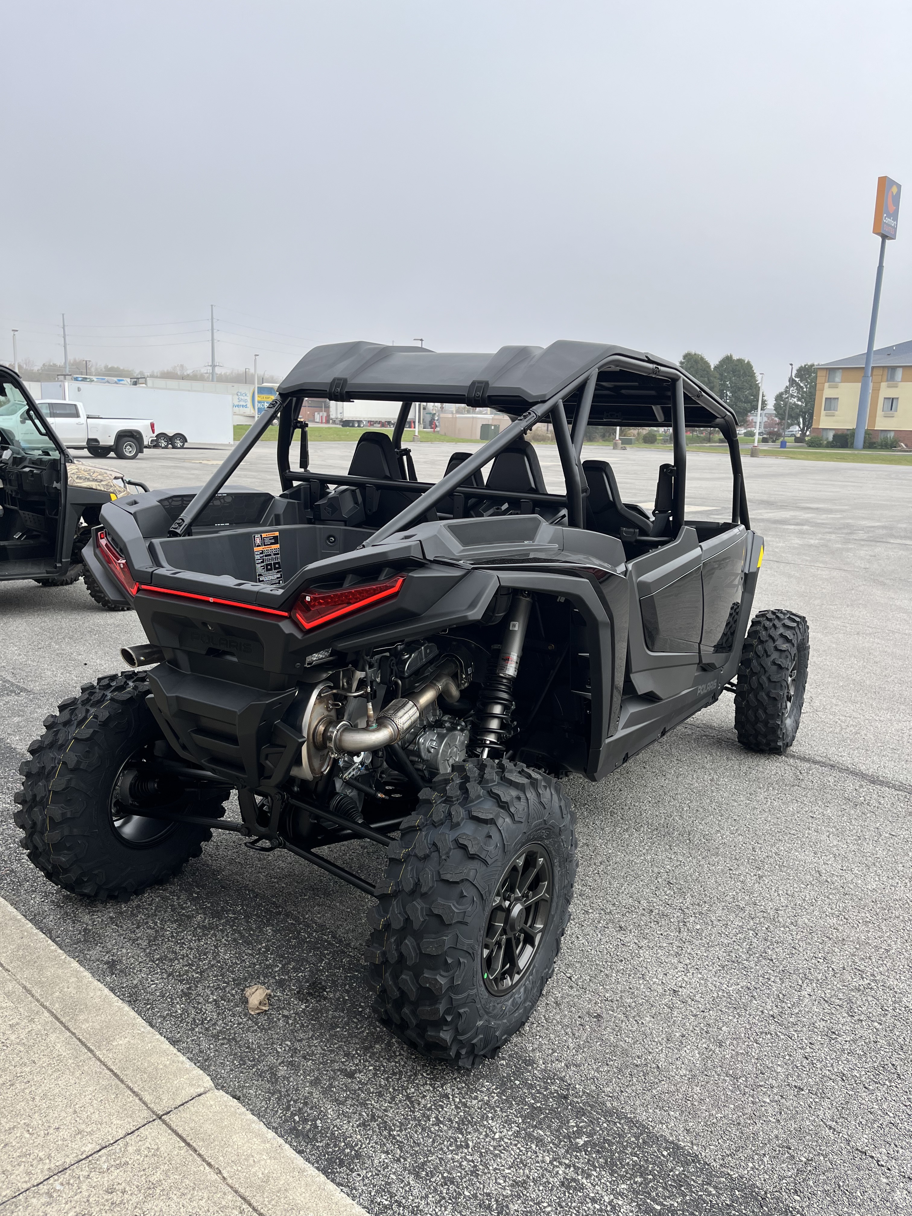 2027 Polaris RZR photo 5