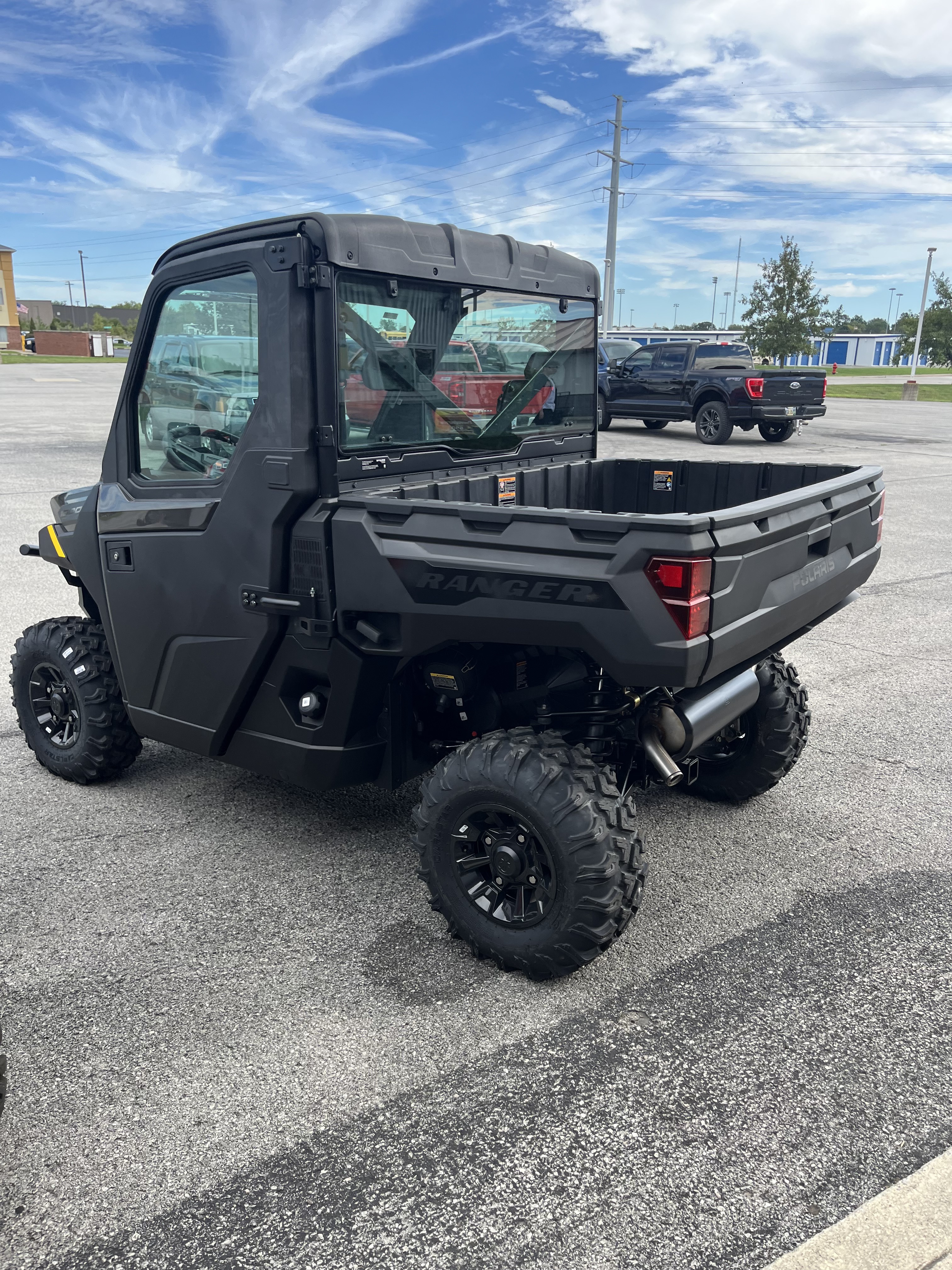 2027 Polaris Ranger photo 4