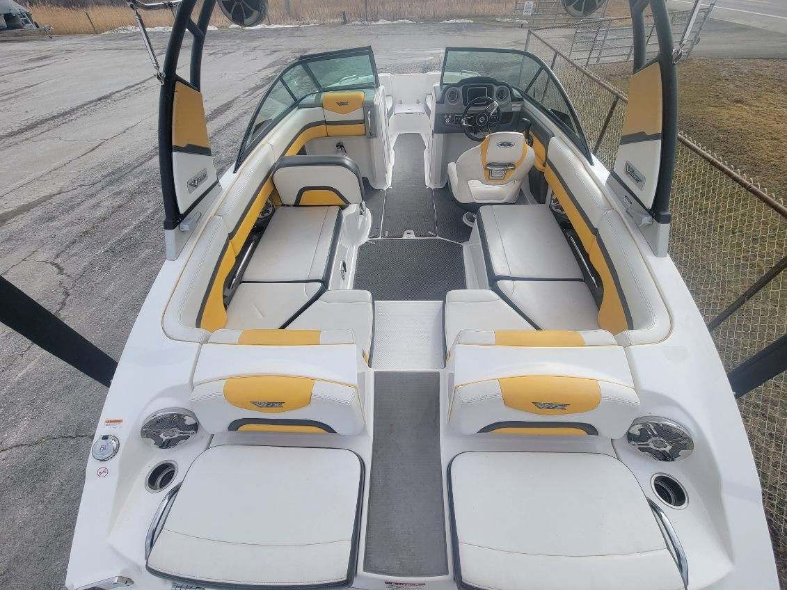 2015 Chaparral Vortex 223 VRX in Huron, Ohio - Photo 5