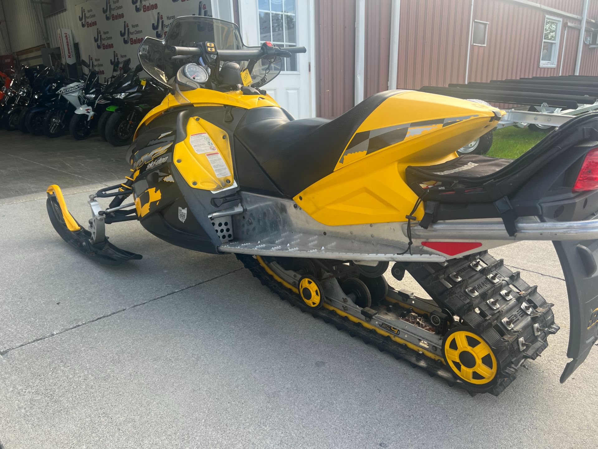 2006 Ski-Doo MX Z Trail 500SS in Huron, Ohio - Photo 2