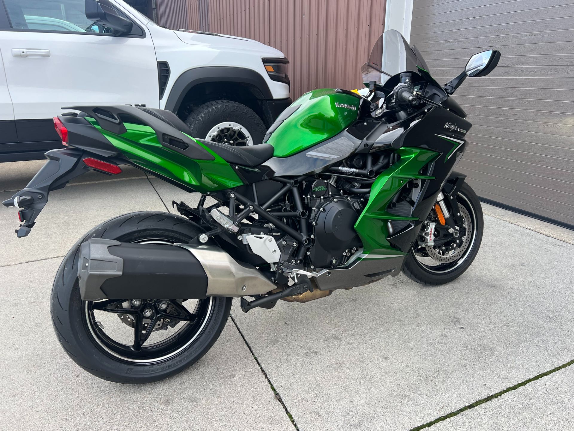2022 Kawasaki Ninja H2 SX SE - Specs, Price | Used Motorcycles for
