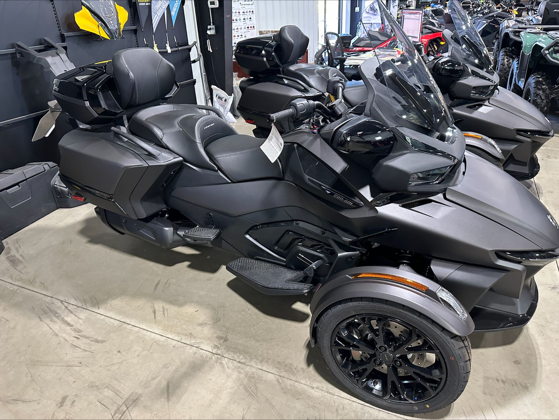2025 Can-Am™ Spyder RT Limited 1