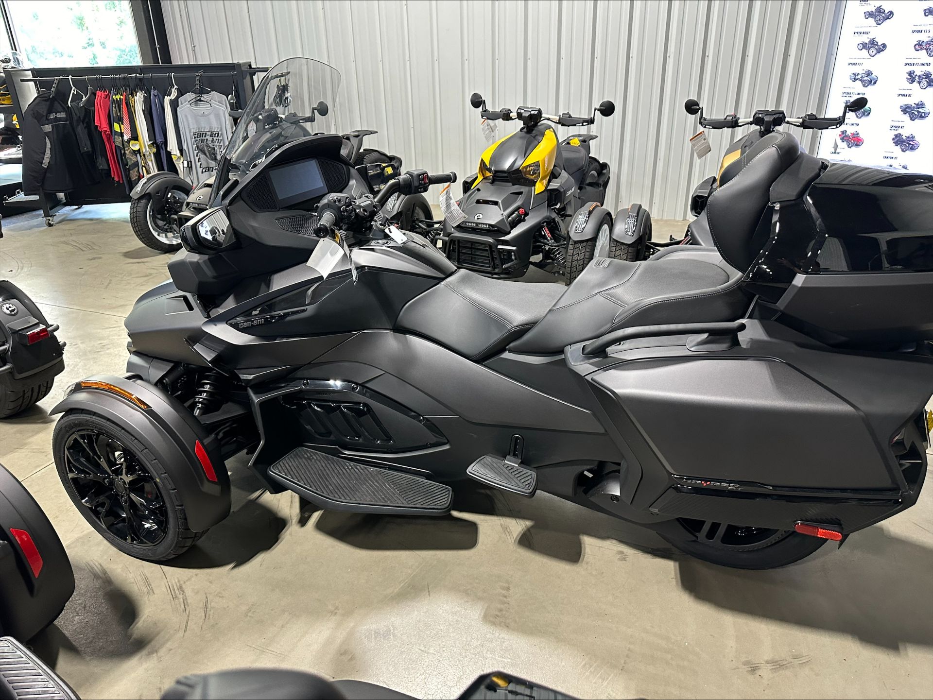 2025 Can-Am™ Spyder RT Limited 3
