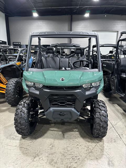2025 Can-Am Defender HD7 in Huron, Ohio - Photo 1