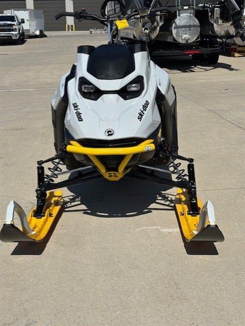 2023 Ski-Doo Summit Edge 165 850 E-TEC E.S. PowderMax X-Light 3.0 w/ FlexEdge in Huron, Ohio - Photo 1