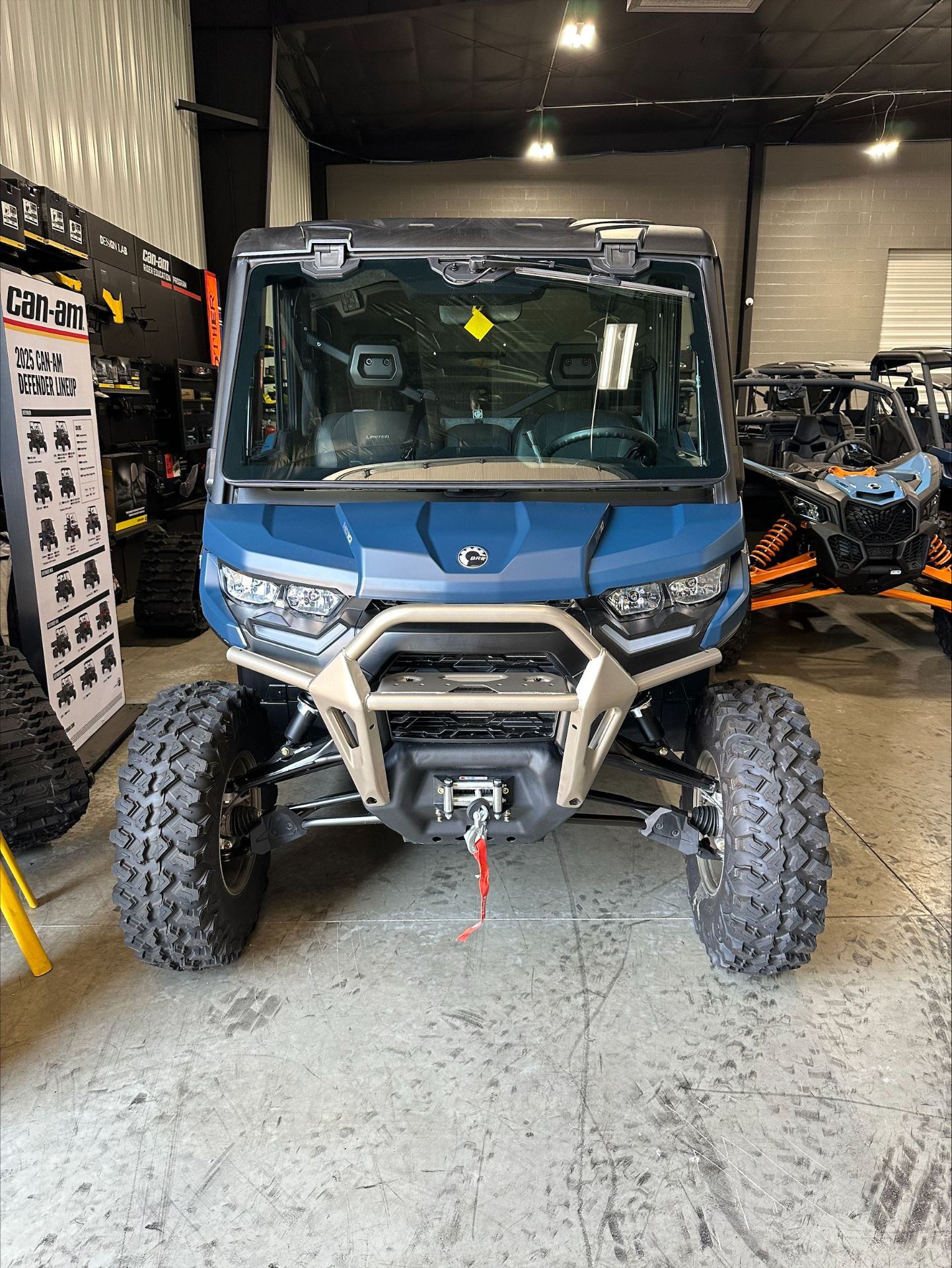 2025 Can-Am Defender Limited in Huron, Ohio - Photo 2