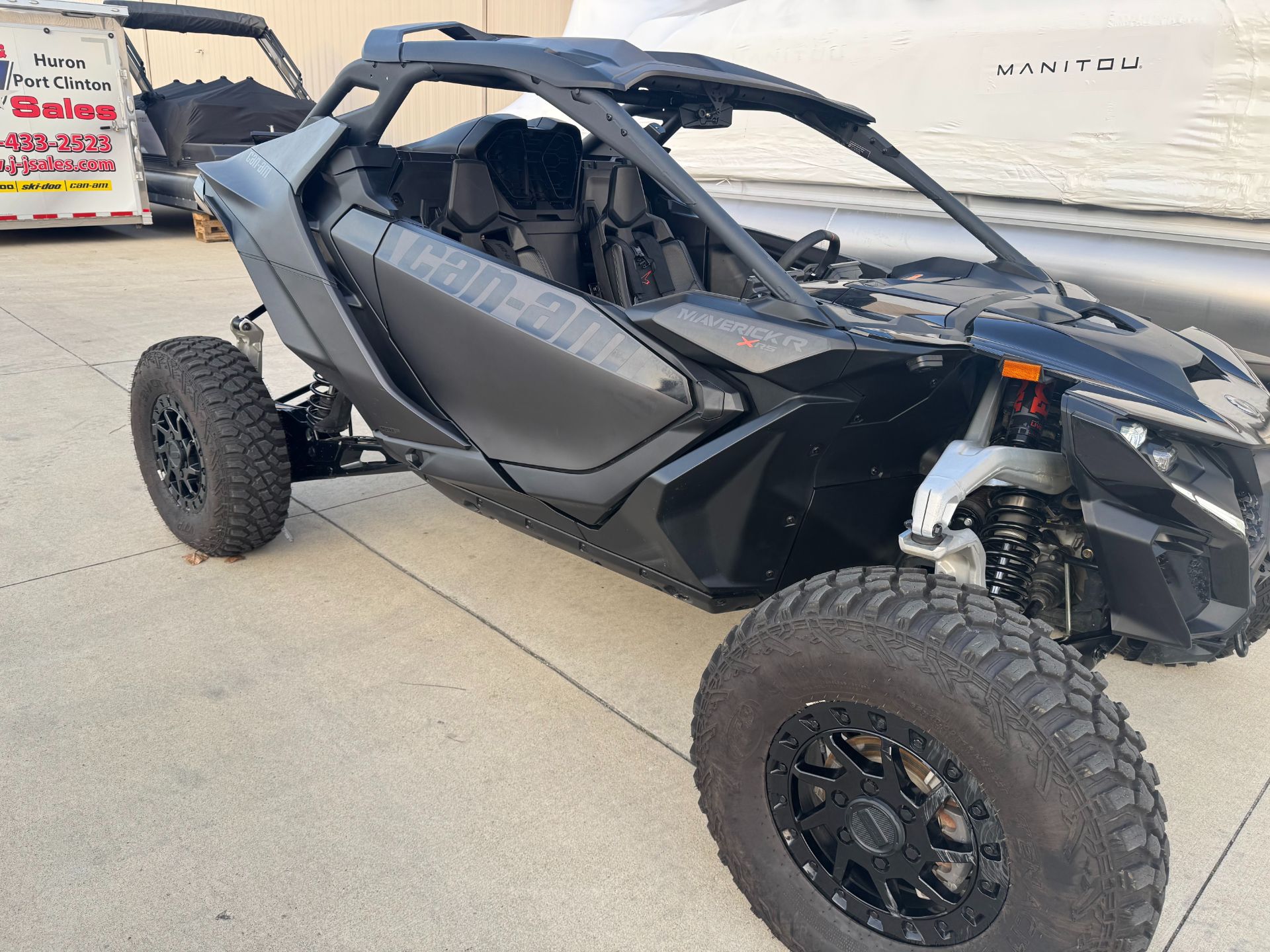 2024 Can-Am Maverick R X RS with Smart-Shox in Huron, Ohio - Photo 2