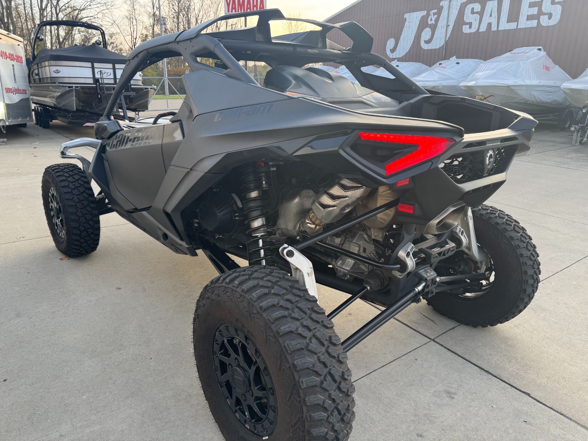 2024 Can-Am Maverick R X RS with Smart-Shox in Huron, Ohio - Photo 4