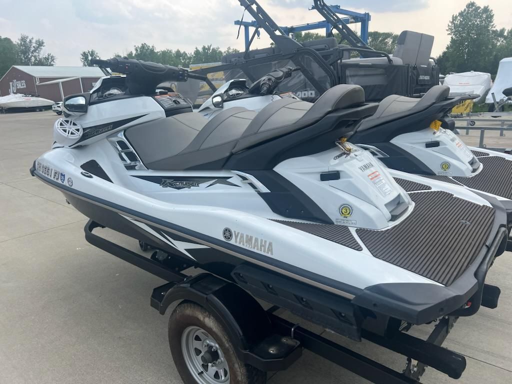 2014 Yamaha FX Cruiser HO® in Huron, Ohio - Photo 1