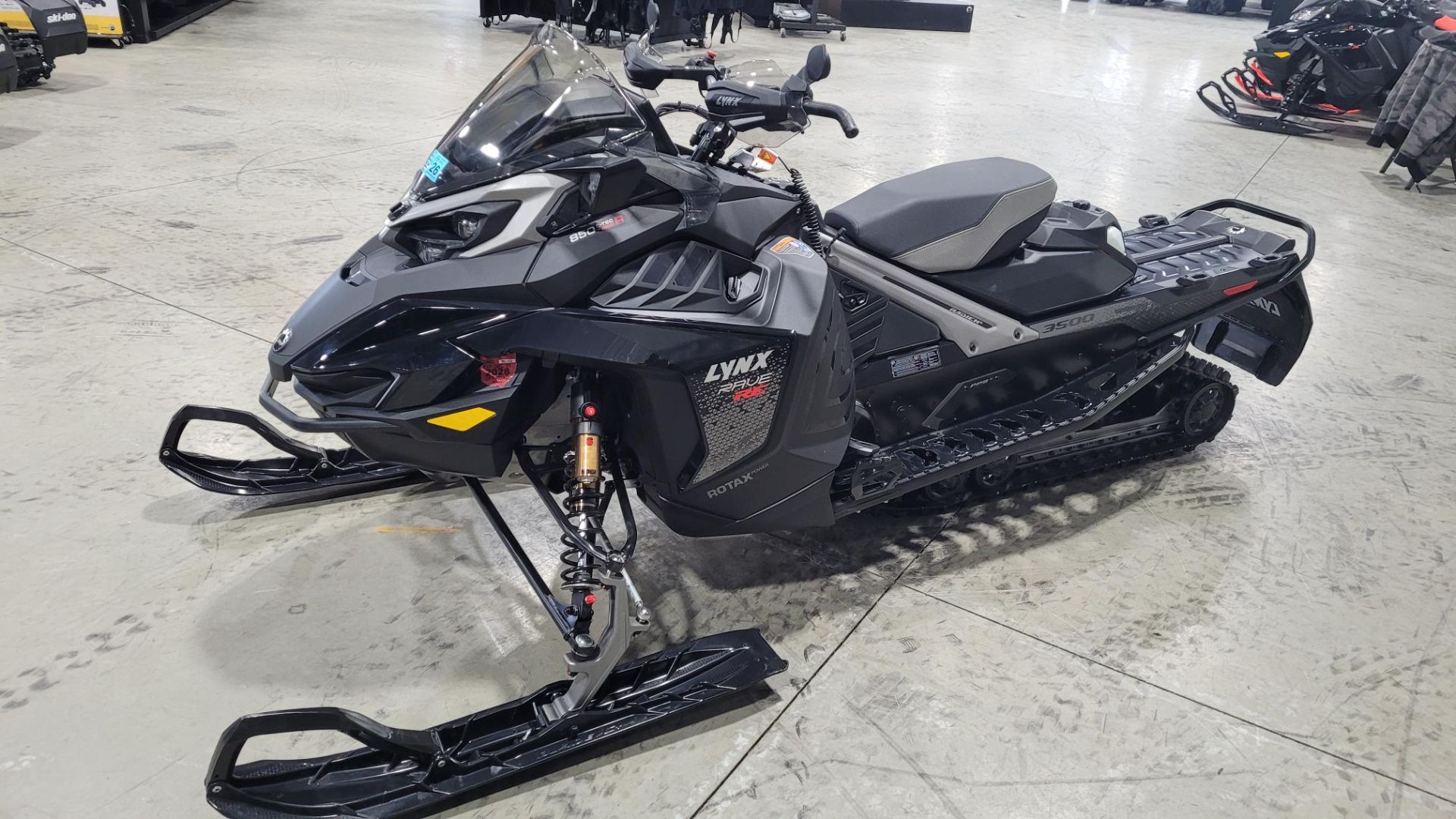2026 LYNX Rave RE 850 E-TEC Turbo R w/ WIS Ice Ripper XT 1.5 SHOT w/ 10 ...
