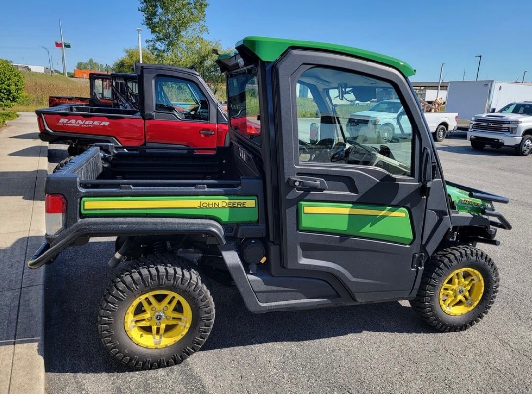 2019 John Deere XUV835R with Deluxe Cab in Huron, Ohio - Photo 1