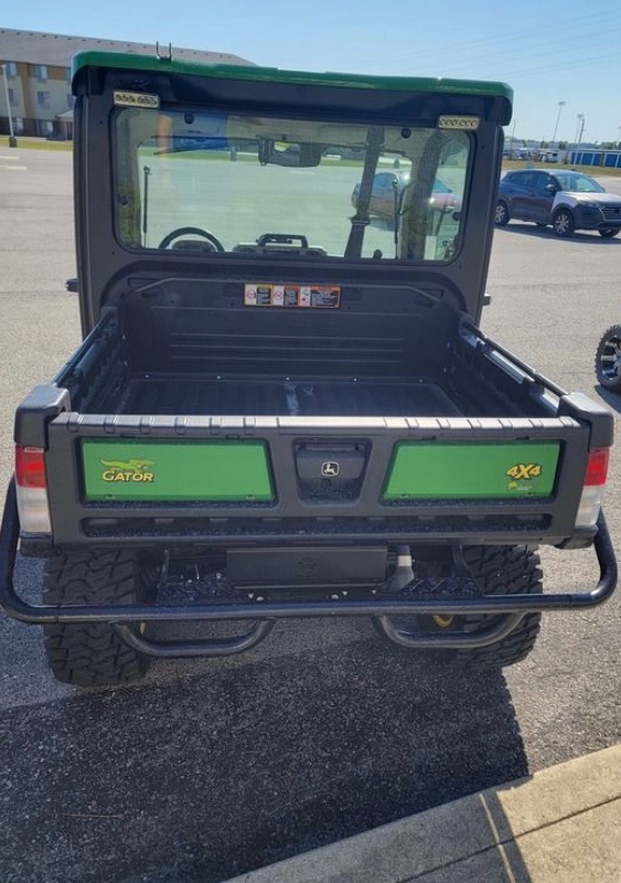 2019 John Deere XUV835R with Deluxe Cab in Huron, Ohio - Photo 2