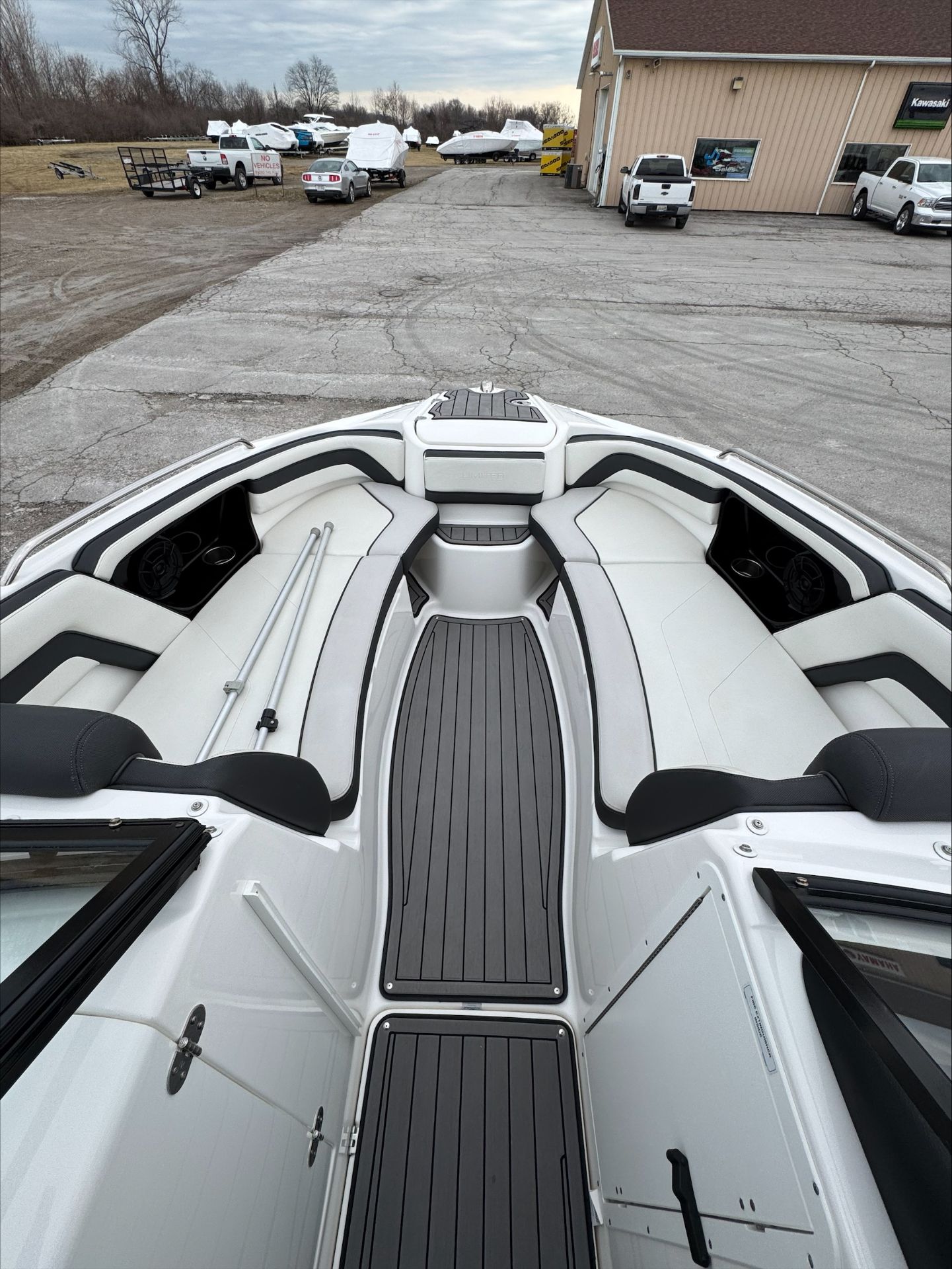 2018 Yamaha 242 Limited S E-Series in Huron, Ohio - Photo 8