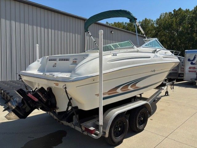1997 Sea Ray Express Cruiser in Huron, Ohio - Photo 2