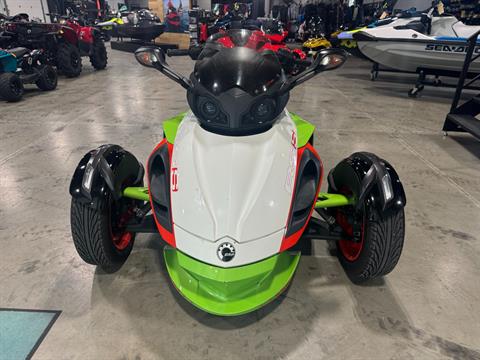 2015 Can-Am Spyder® RS-S Special Series SE5 in Huron, Ohio - Photo 2