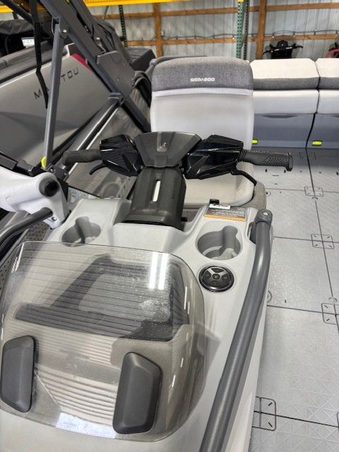 2023 Sea-Doo Switch Sport 21 - 230 HP in Huron, Ohio - Photo 8