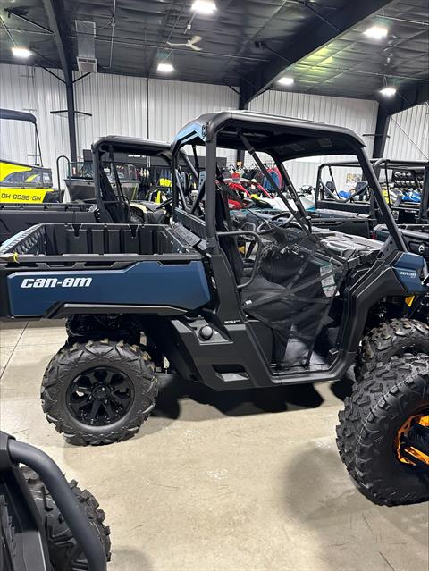 2025 Can-Am Defender XT HD7 in Huron, Ohio - Photo 2