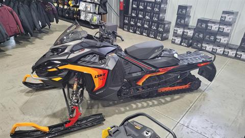 2025 LYNX Rave GLS 850 E-TEC Turbo R Ice Ripper XT 1.5 SHOT w
