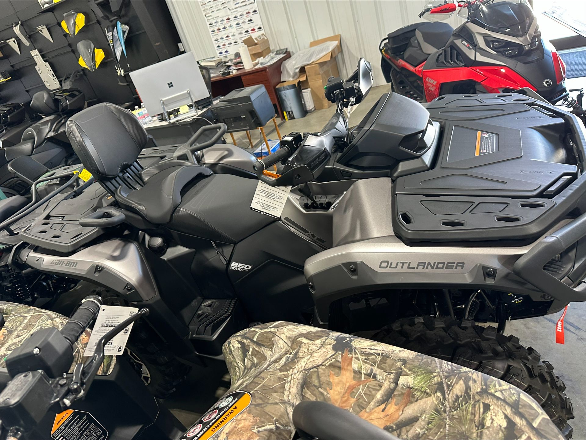 2025 Can-Am Outlander MAX XT 850 in Huron, Ohio - Photo 3