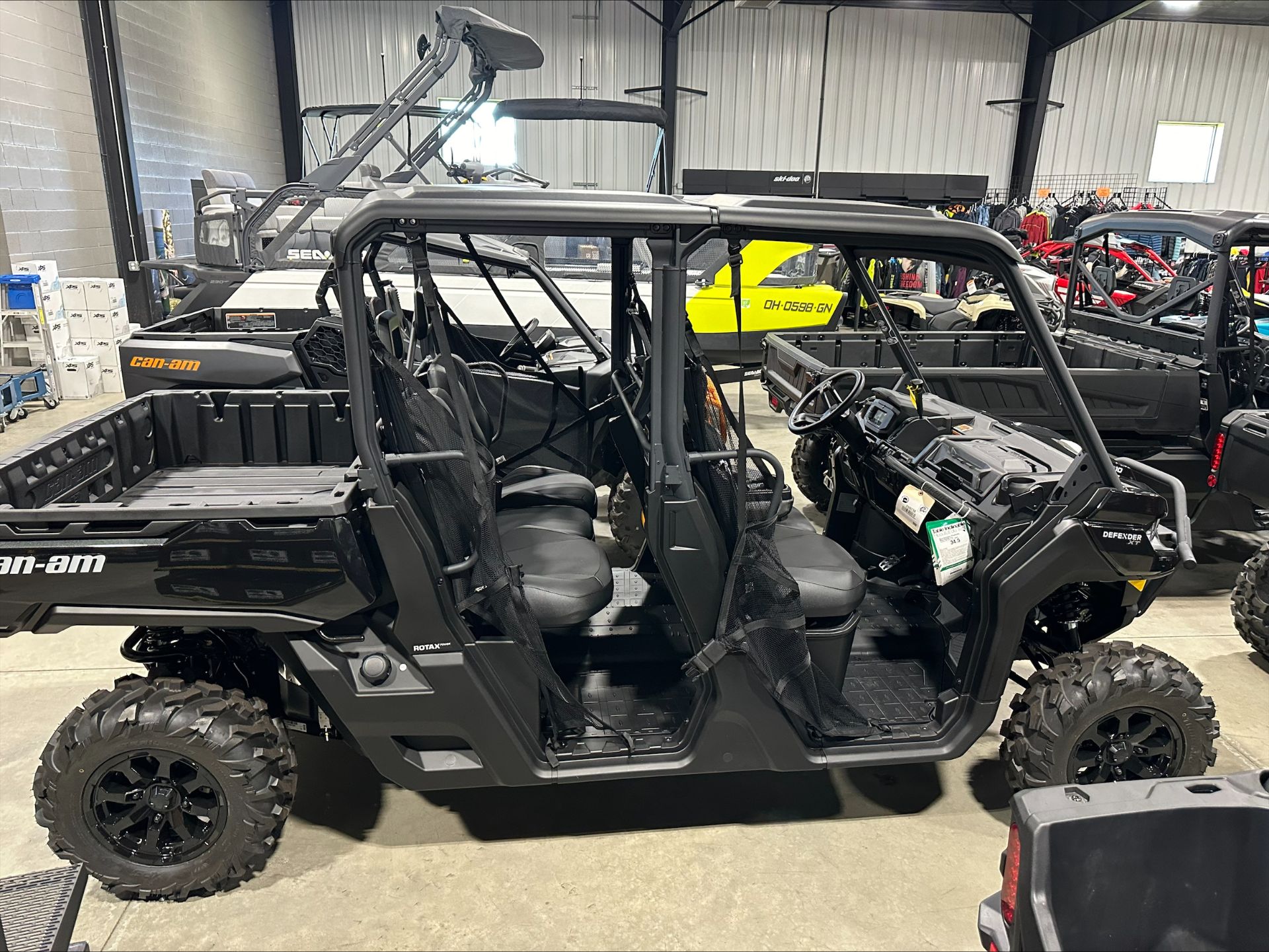 2025 Can-Am Defender MAX XT HD10 in Huron, Ohio - Photo 1