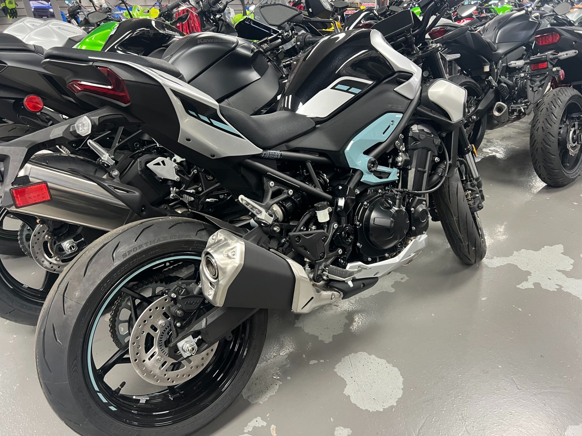 2025 Kawasaki Z900 ABS - Specs, Price | New Motorcycles for Sale